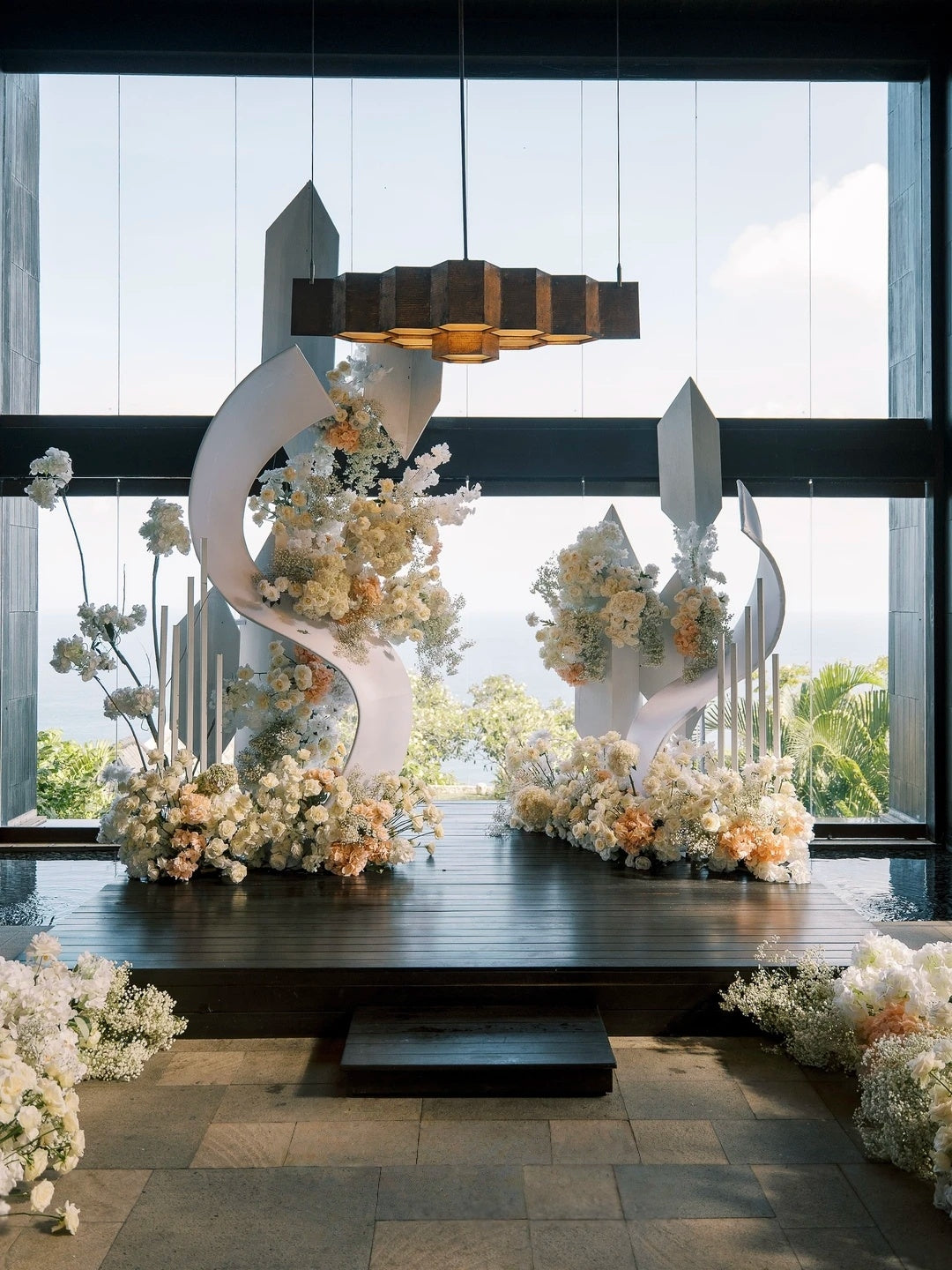 Minimal Luxury Wedding Decor Ideas with White Floral Installations