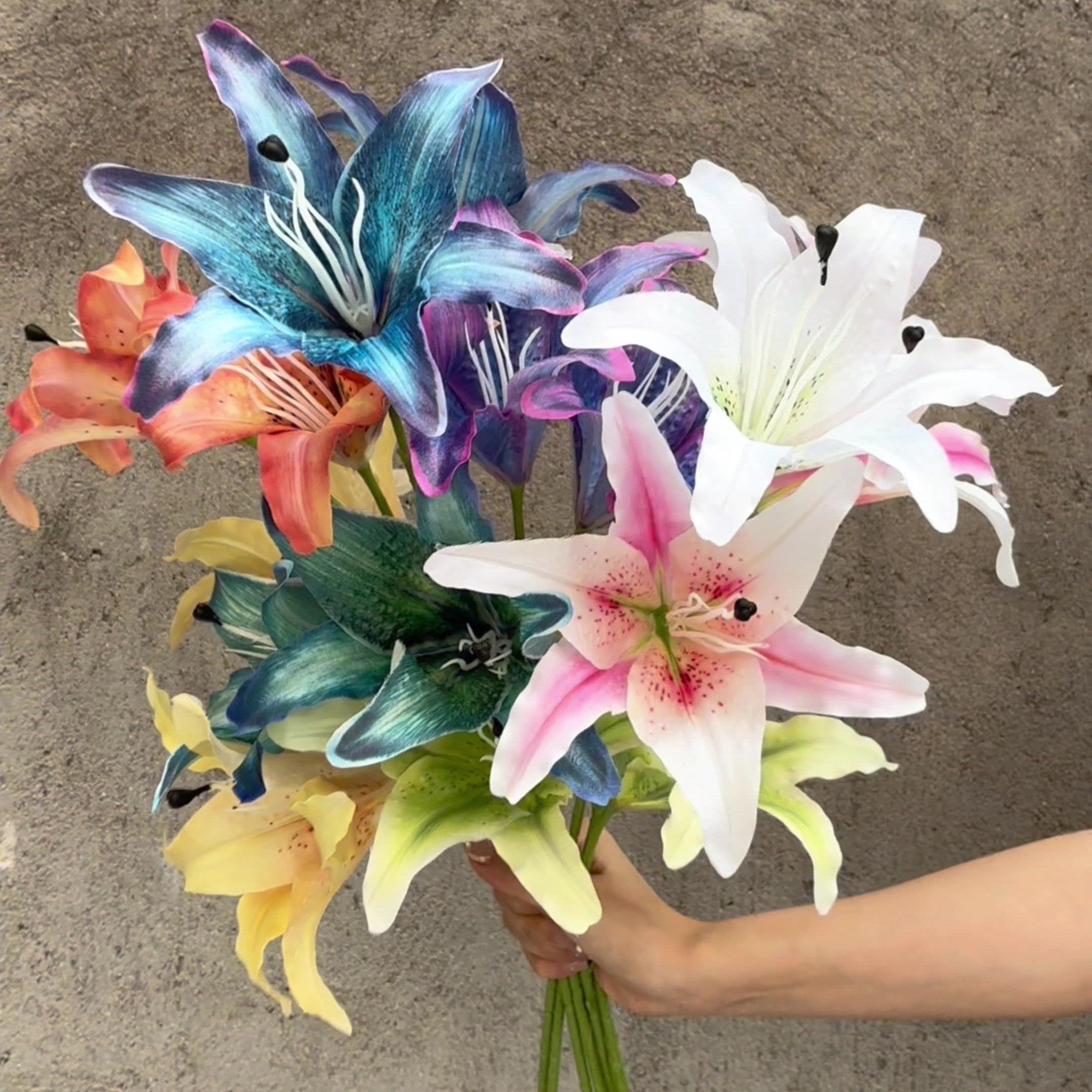 Valar Flower Faux Double Lily Stems – Real Touch Perfume Lilies for Elegant Home Decor FS-1065