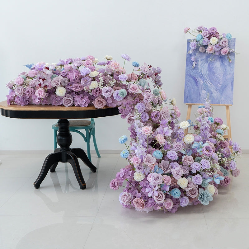 Corredor de mesa floral falso en tonos malva romántico y rubor, flores elegantes en cascada para ocasiones especiales FA-238