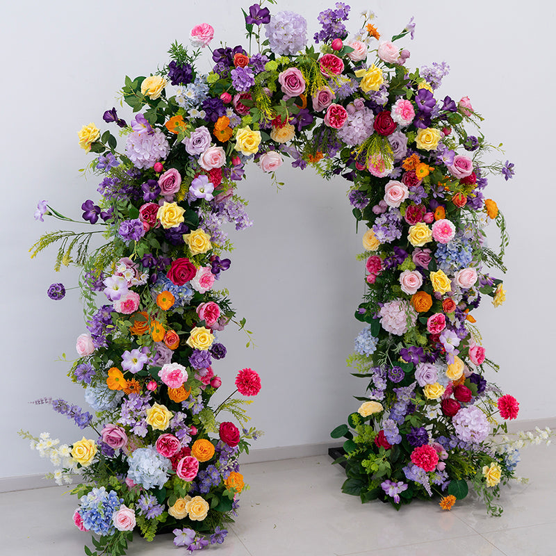 قوس زهور صناعية مستوحى من مونيه – خلفية زفاف انطباعية ملونة للحفل أو الحدث VA-366