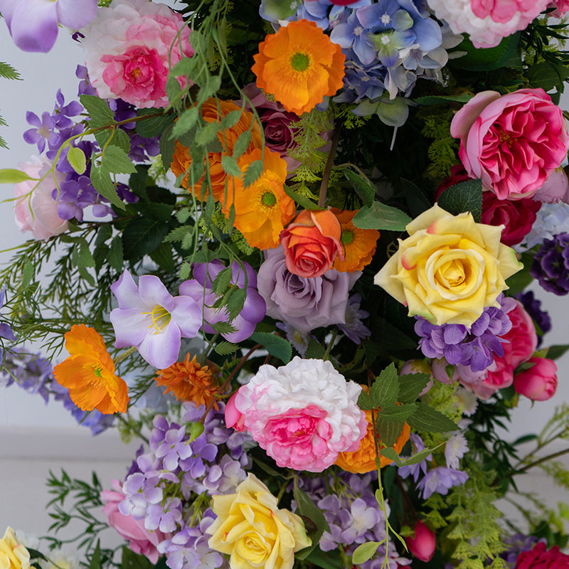 قوس زهور صناعية مستوحى من مونيه – خلفية زفاف انطباعية ملونة للحفل أو الحدث VA-366