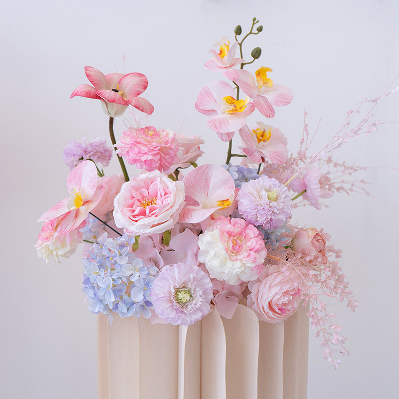 Pfirsich-weißes Kunstblumenarrangement – Romantisches Event-Tisch- und Schild-Styling-Set FA-263