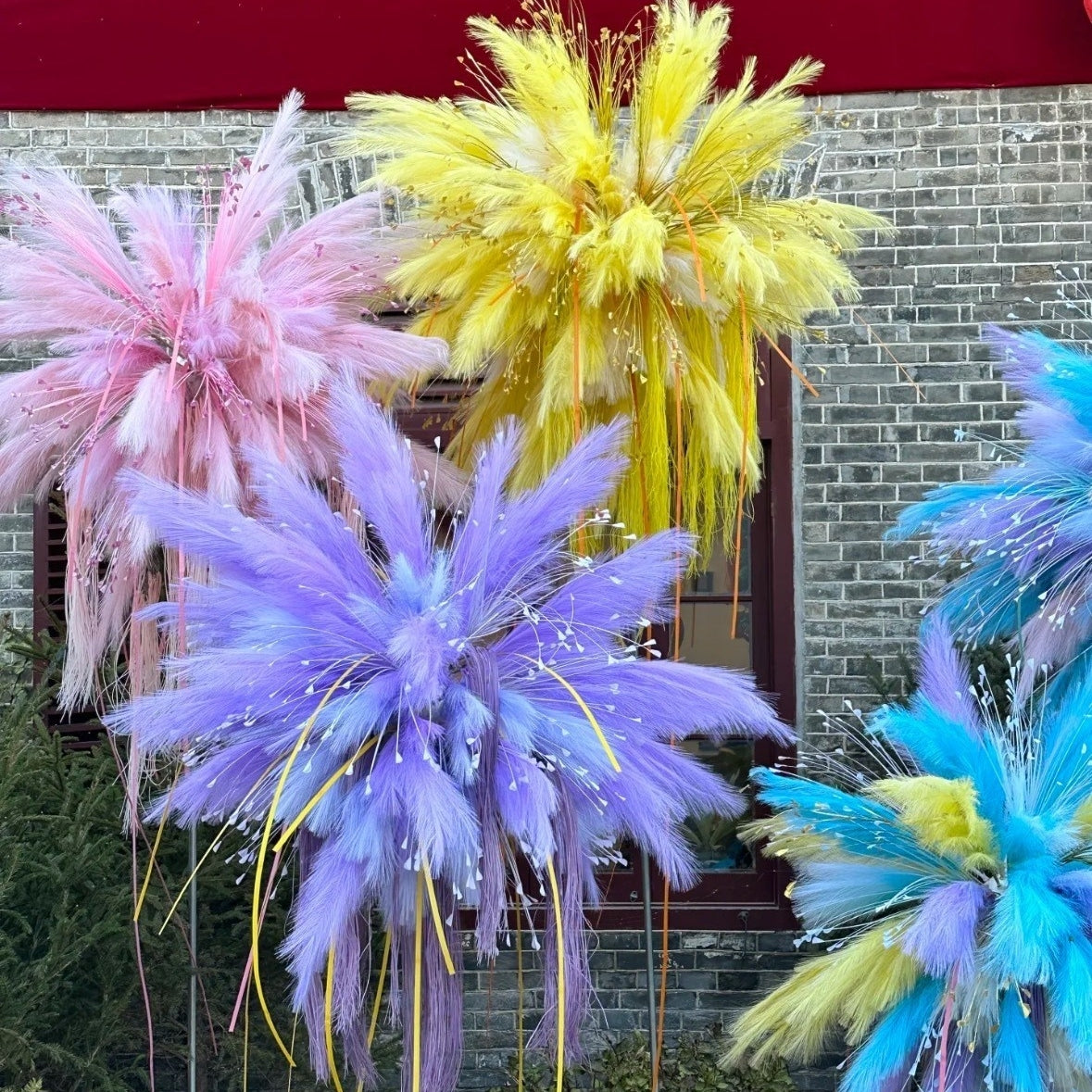 Single Artificial Pampas Bloom – Showstopper Piece for Ceremony or Aisle Decor FS-1039