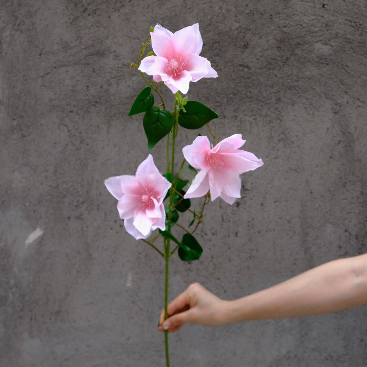 Valar Flower Artificial Clematis Spray – Realistic 3-Head Faux Flower Stem for Wedding & Home Decor FS-1075