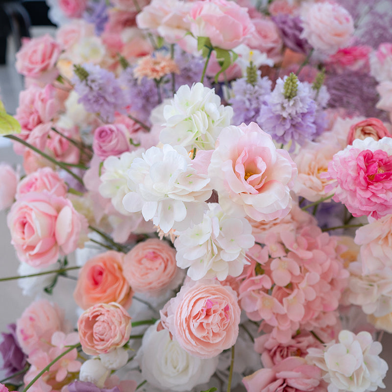 Corredor de mesa floral falso en tonos malva romántico y rubor, flores elegantes en cascada para ocasiones especiales FA-238