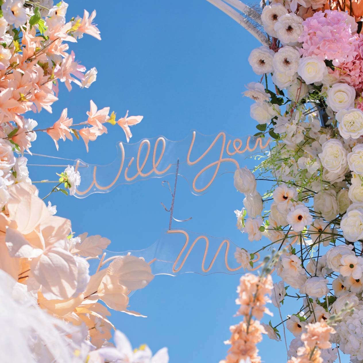 6x7 ft 우아한 인조 꽃 아치 - 결혼식 및 파티 배경 장식 | 보헤미안/시골 스타일 이벤트 및 의식을 위한 꽃 장식 VA-324