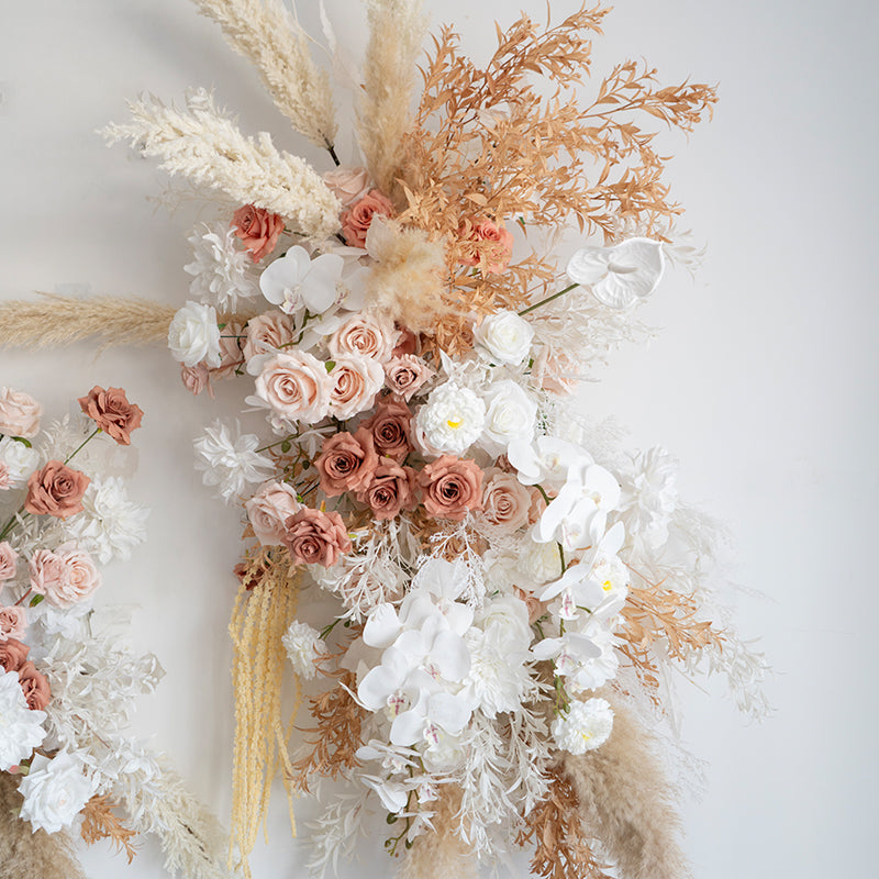 ترتيب زهور صناعية بلون الخوخ والأبيض – مجموعة تنسيق طاولة وديكور لافتة للفعالية الرومانسية FA-263