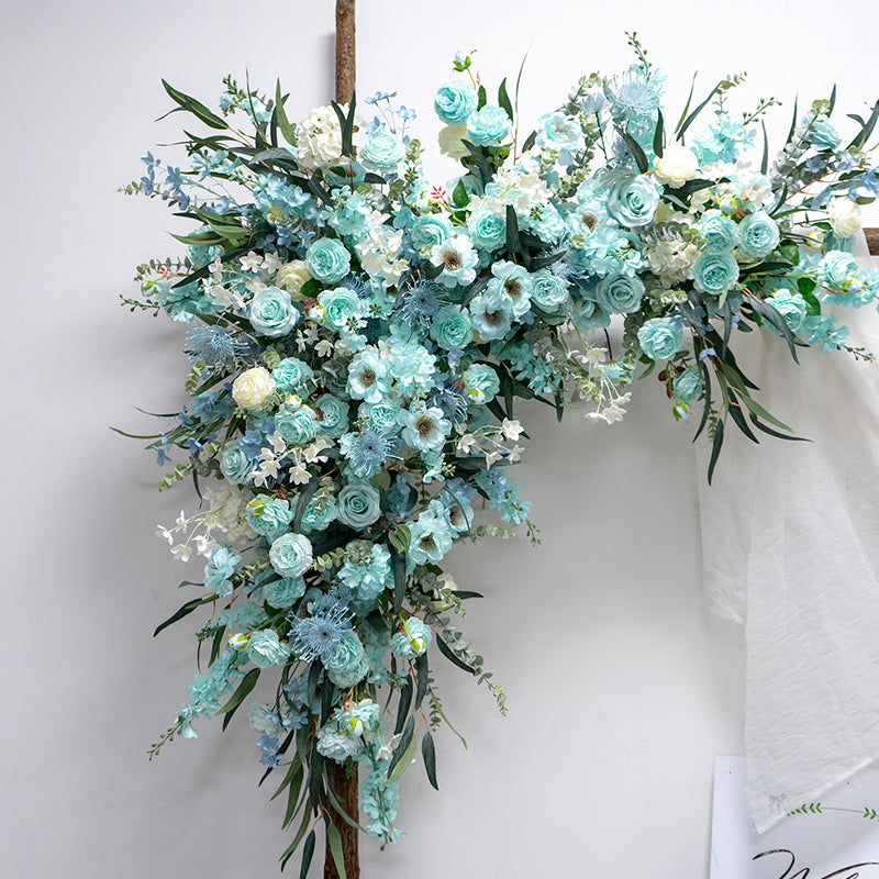 Conjunto de Arco de Boda Artificial en Azul Menta y Blanco – Fondo Floral Romántico para Bodas en la Playa o en Verano FA-262