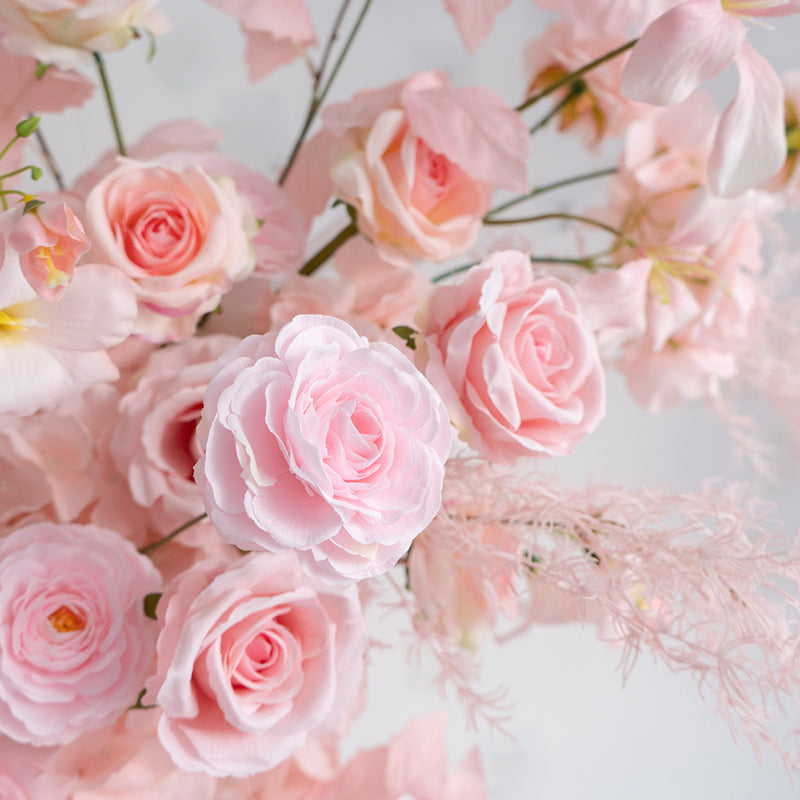 Eleganter Blumenbogen in Mondform für die Hochzeitszeremonie – Künstlicher Blumenbogen für Hochzeiten, Veranstaltungen und besondere Anlässe