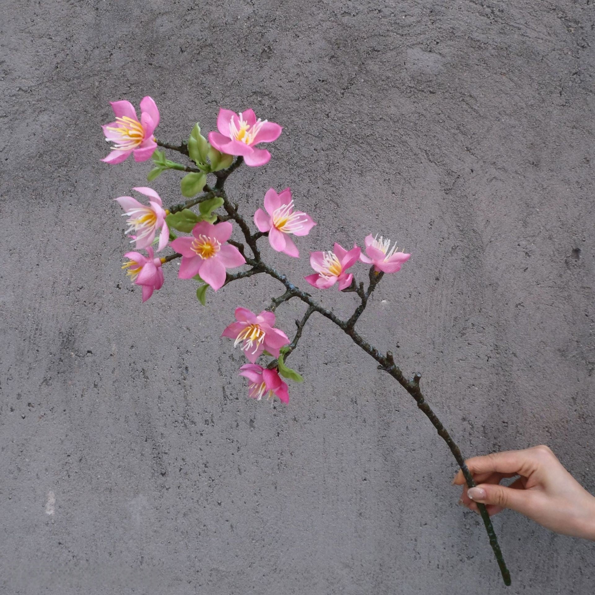 3D Artificial Plum Blossom Branches by Valar Flower – Lifelike Wax Flower Sprays for Spring Festivals & Arrangements FS-1074