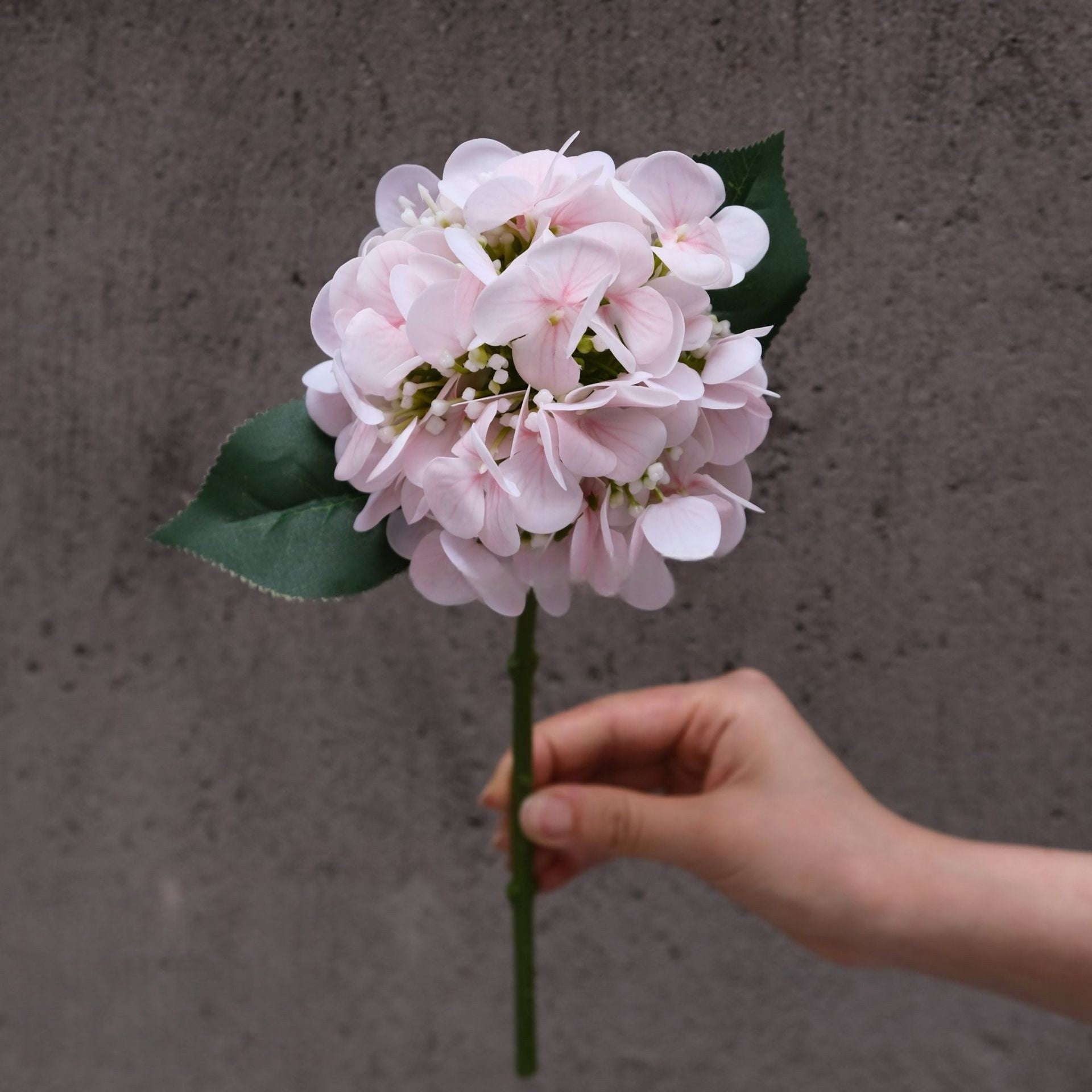 30cm Soft Touch Artificial Hydrangea by Valar Flower – Small Moisturizing Look Silk Flowers FS-1078