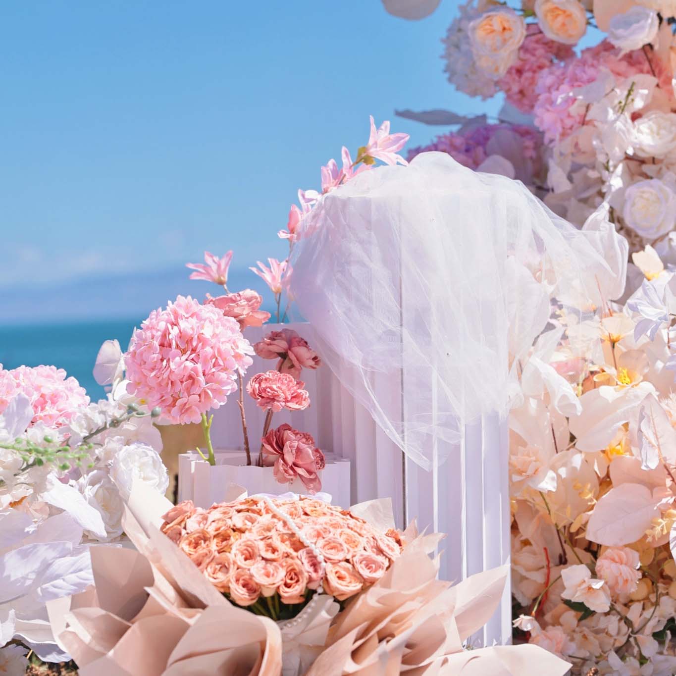 6x7 ft 우아한 인조 꽃 아치 - 결혼식 및 파티 배경 장식 | 보헤미안/시골 스타일 이벤트 및 의식을 위한 꽃 장식 VA-324