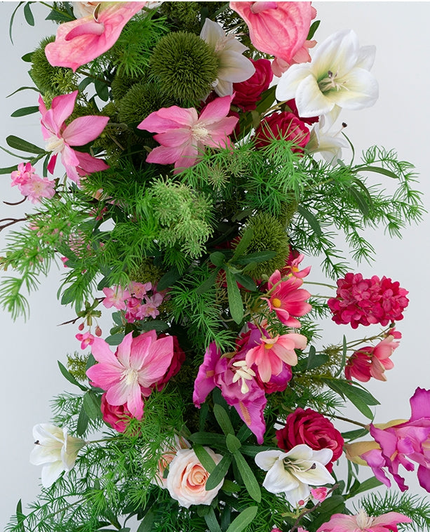 Arco de Flores Artificiales Inspirado en Monet – Fondo Colorido Impresionista para Bodas, Ceremonias o Eventos VA-366