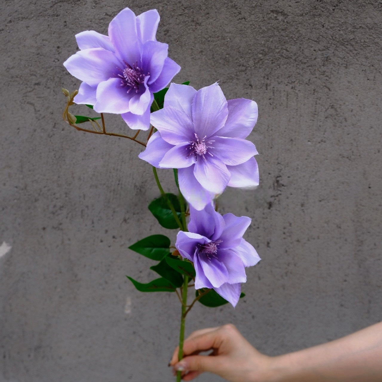 Valar Flower Artificial Clematis Spray – Realistic 3-Head Faux Flower Stem for Wedding & Home Decor FS-1075