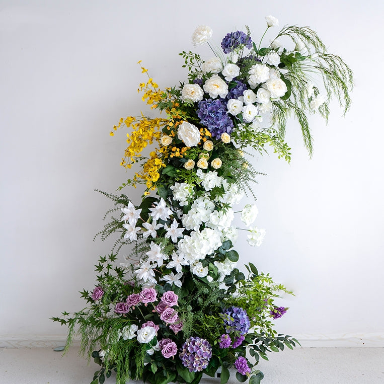 Eleganter Blumenbogen in Mondform für die Hochzeitszeremonie – Künstlicher Blumenbogen für Hochzeiten, Veranstaltungen und besondere Anlässe