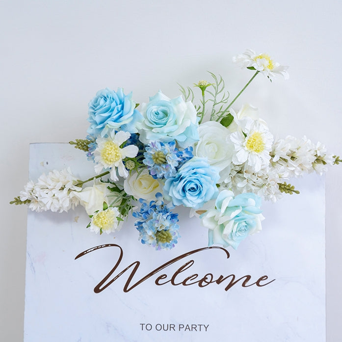 Combinación Floral Azul Tiffany y Blanco - Exhibición Floral Elegante para Área de Bienvenida de Boda FA-254