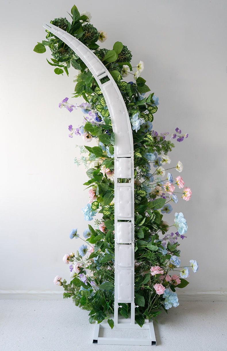 Eleganter Blumenbogen in Mondform für die Hochzeitszeremonie – Künstlicher Blumenbogen für Hochzeiten, Veranstaltungen und besondere Anlässe