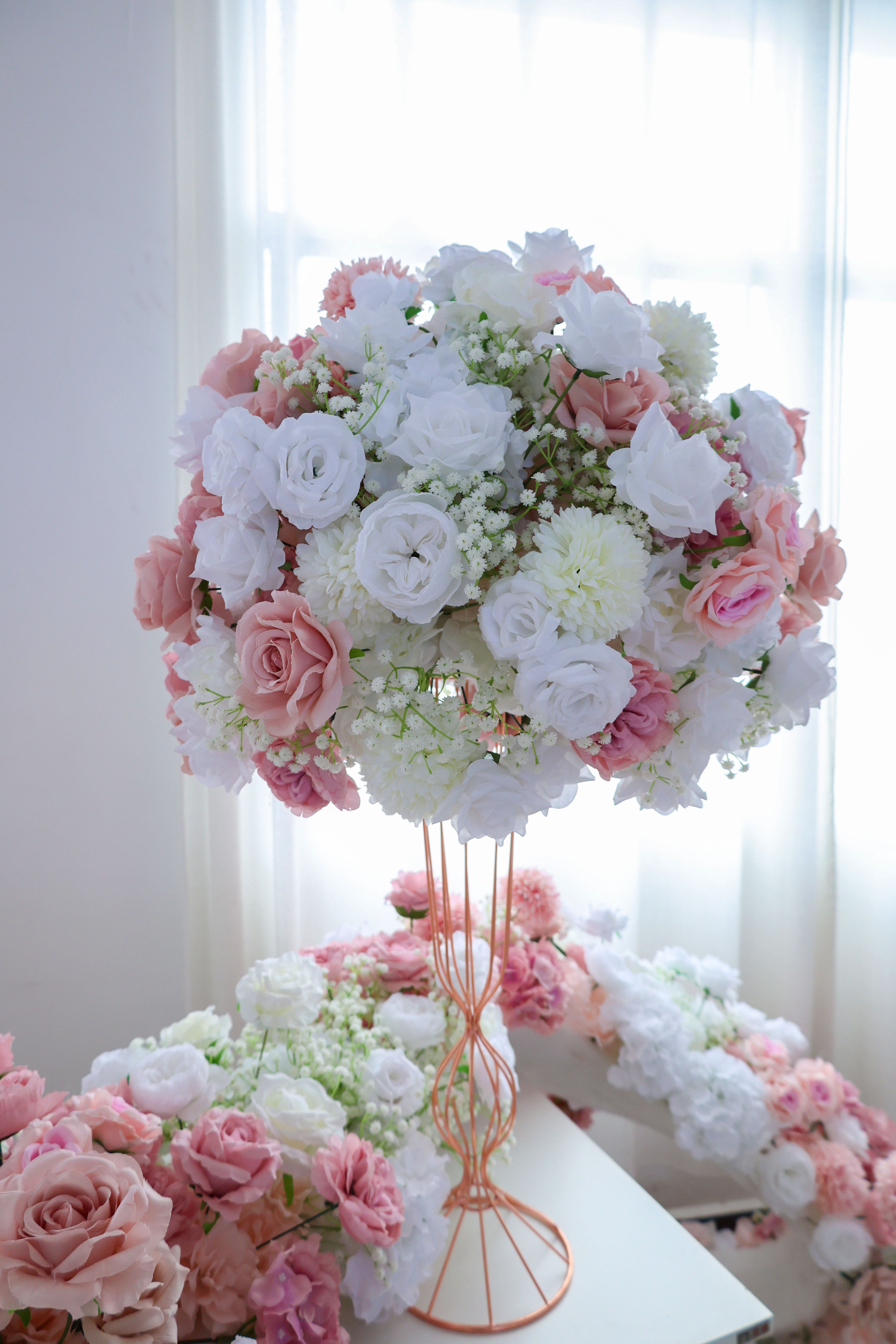 Elegant Rose and White Floral Wedding Table Decor – Flower Ball Arrangement FB-102