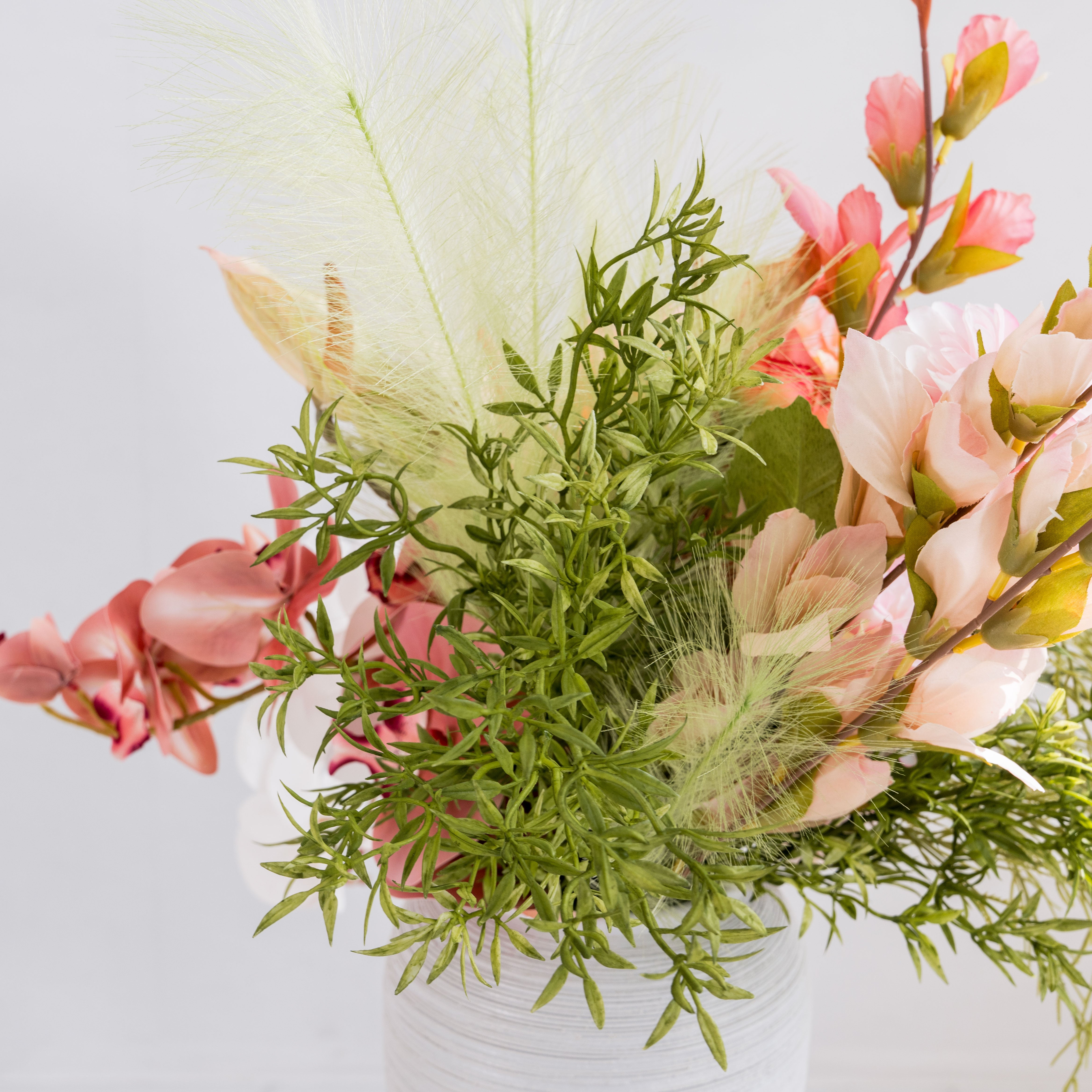 Modern Faux Hand Bouquet – Vibrant Wedding/Event Floral Arrangement VB-204