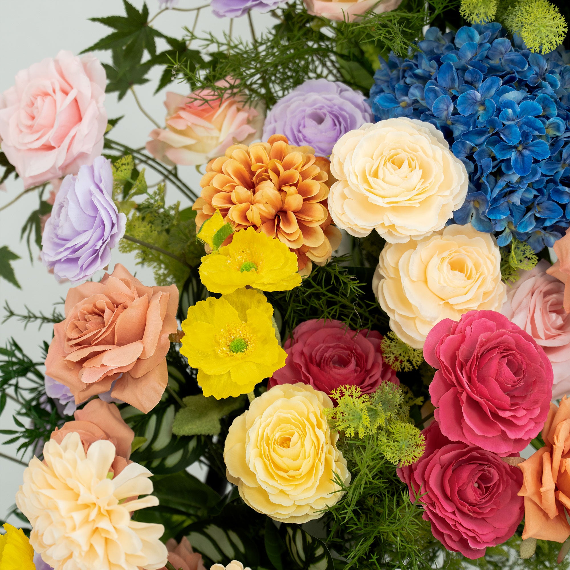 Eleganter Blumenbogen in Mondform für die Hochzeitszeremonie – Künstlicher Blumenbogen für Hochzeiten, Veranstaltungen und besondere Anlässe