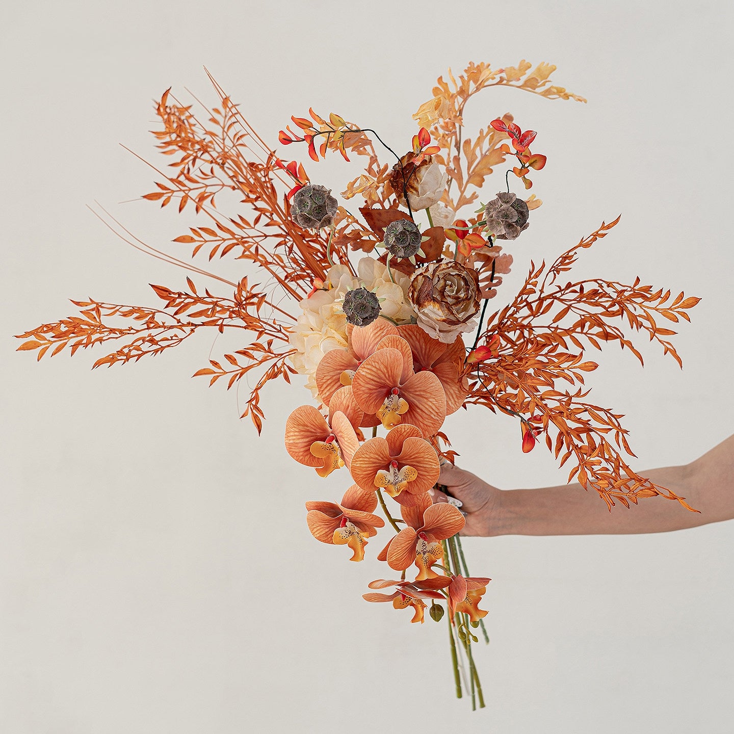Arreglo de Ramo Floral con Tema Elegante de Otoño | Flores Artificiales de Lujo para Boda y Decoración Interior del Hogar VB-113 (Sin Jarrón)