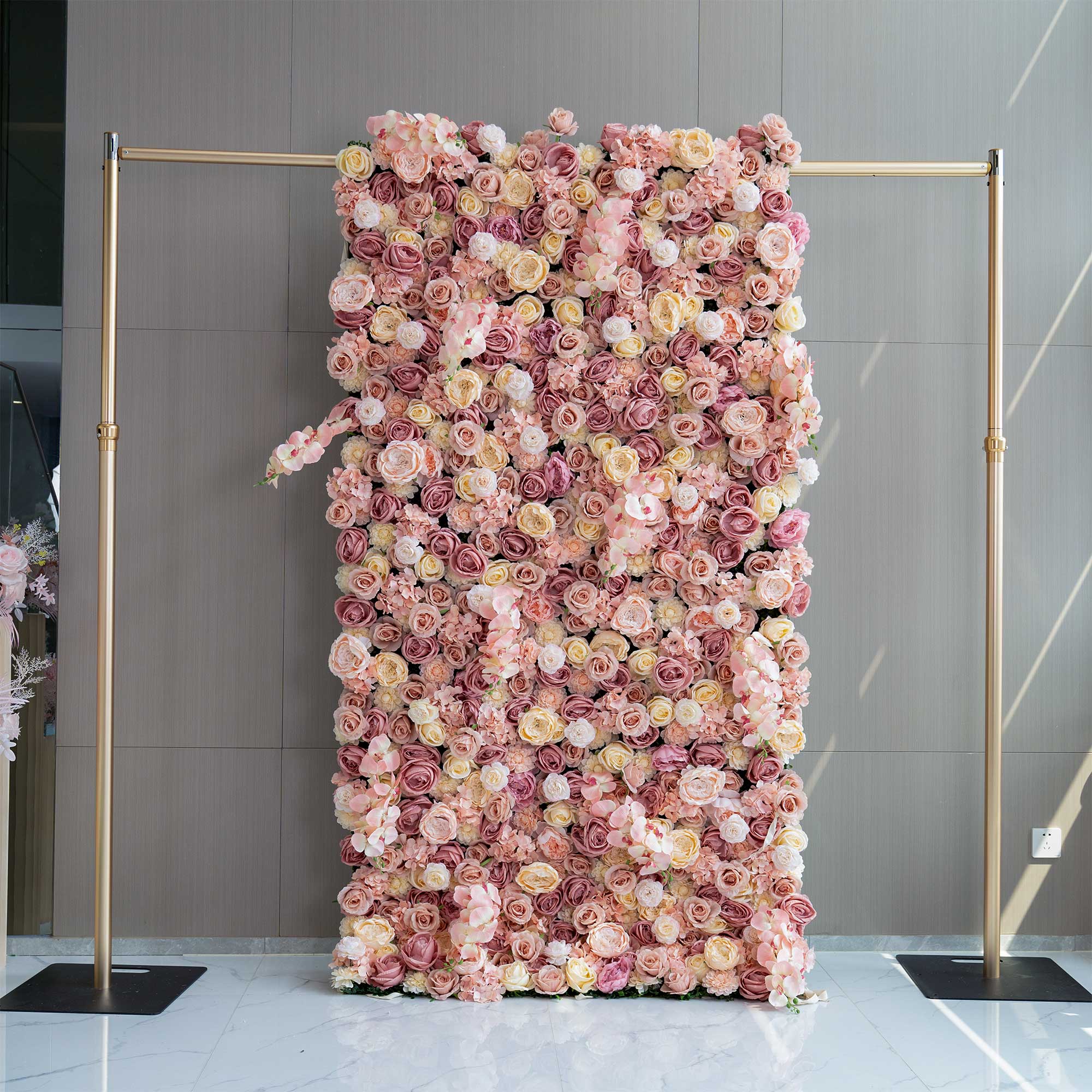 バラーフラワーロールアップファブリック人工花壁結婚式バックドロップ、フローラルパーティーデコレーション、イベントフォトグラフィー-VF-359