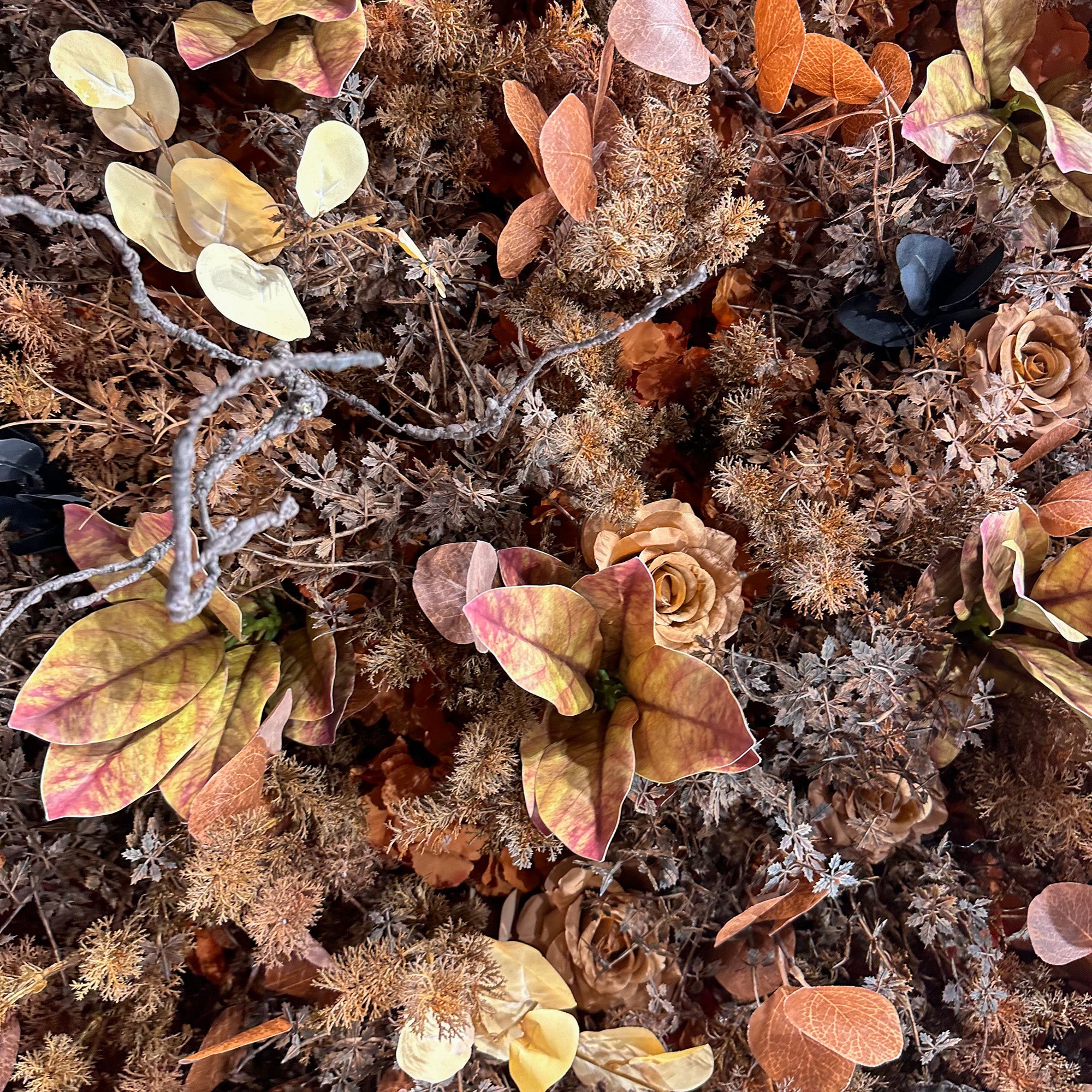 새로운 출시 매혹적인 보라색 인조 꽃 배경 - 기억에 남는 이벤트를 위한 - VF-810