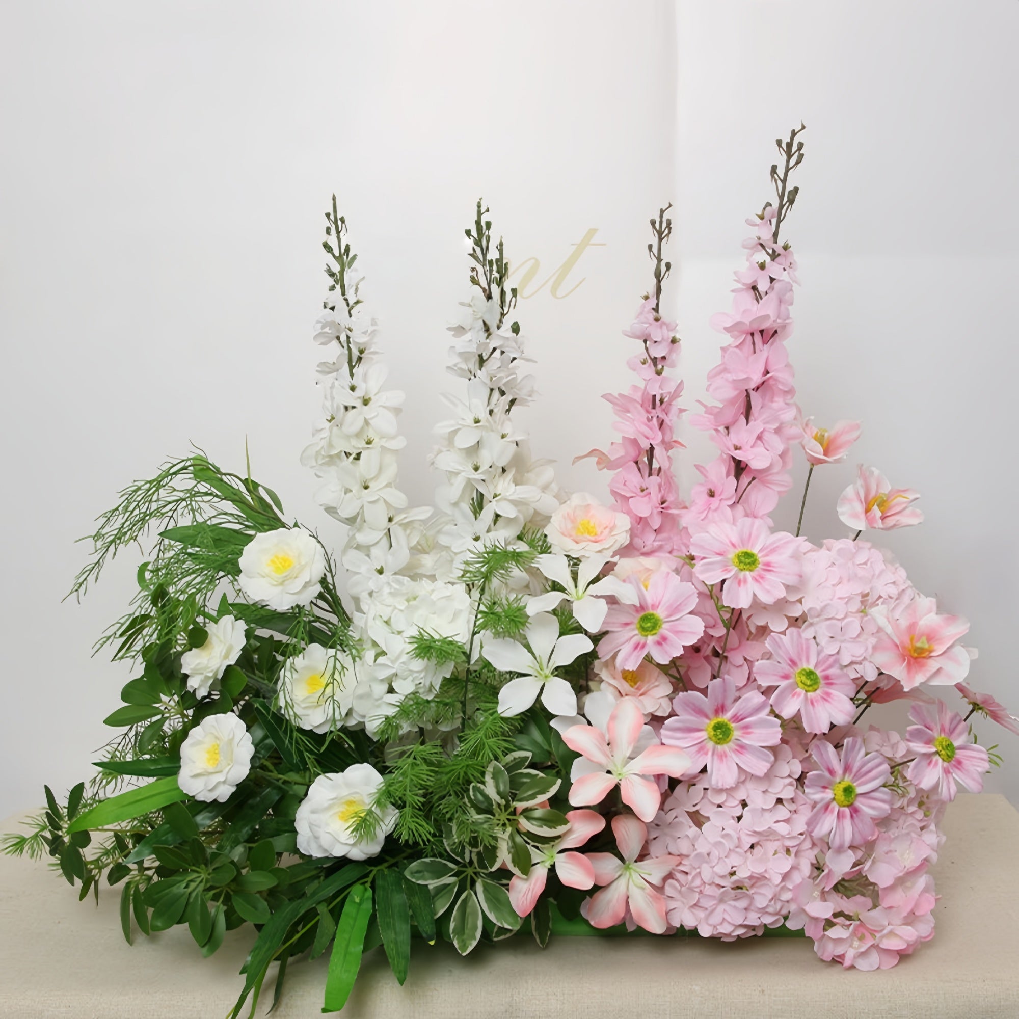 Configuración de flores artificiales inspiradas en la primavera – Conjunto de flores artificiales azules y amarillas para eventos FA-264