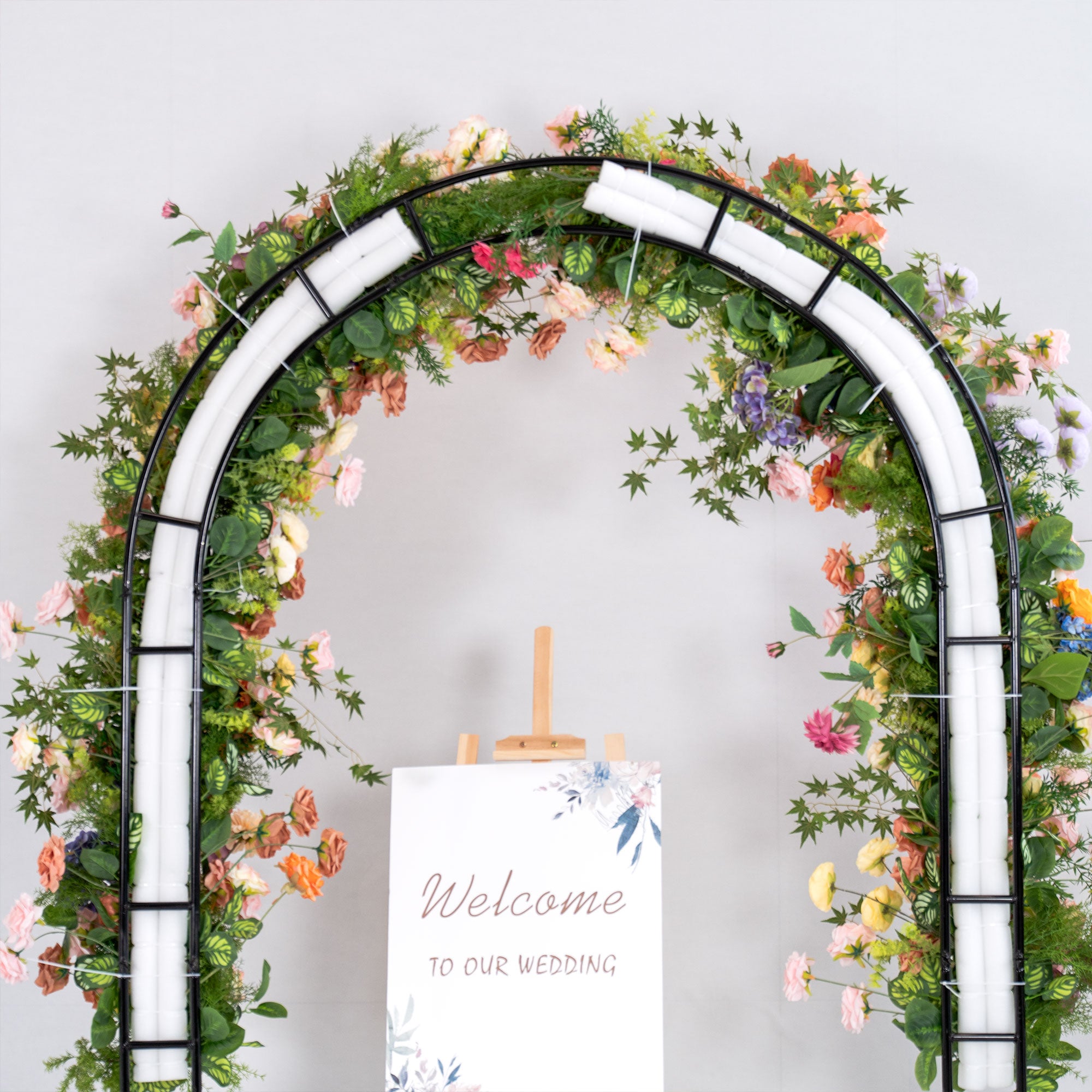 Eleganter Blumenbogen in Mondform für die Hochzeitszeremonie – Künstlicher Blumenbogen für Hochzeiten, Veranstaltungen und besondere Anlässe