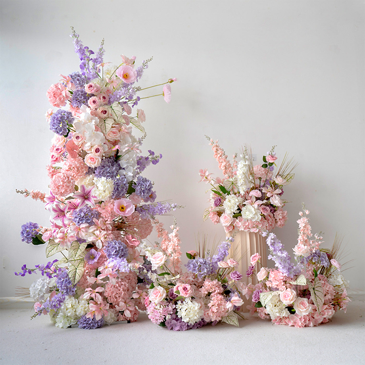 Arche florale élégante en forme de lune pour cérémonie de mariage - Arche de fleurs artificielles pour mariages, événements et occasions spéciales