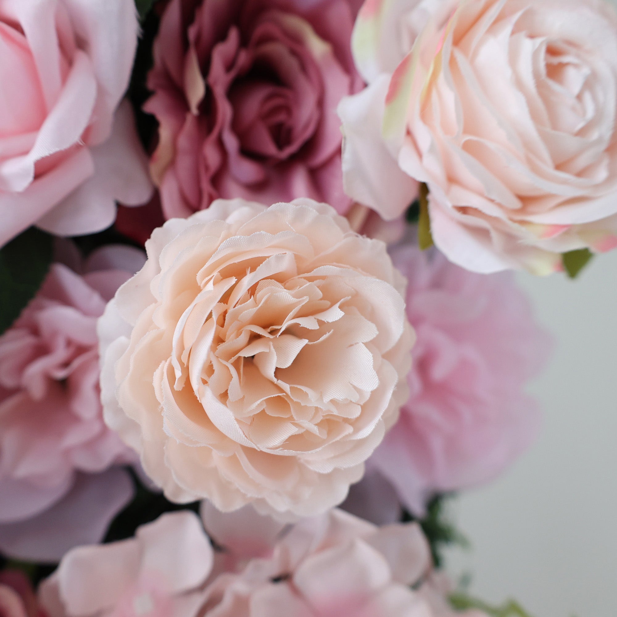 결혼식 및 파티 축하 장식을 위한 5D 핑크 로즈 롤업 꽃 벽 배경 VF-501