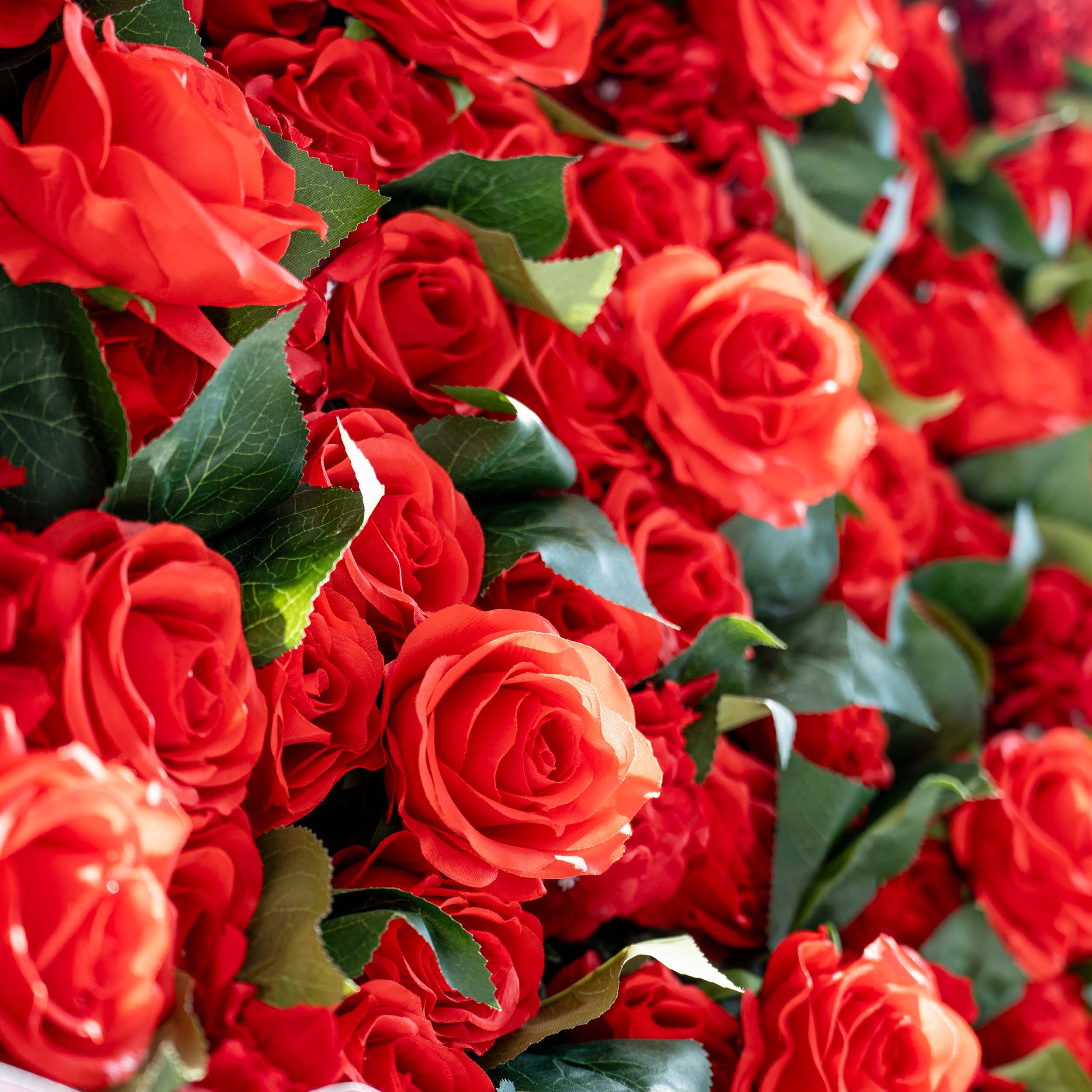 バラールフラワーズ ロールアップファブリック 人工花 壁 結婚式 バックドロップ、フローラルパーティーデコレーション、イベントフォトグラフィー - VF-105