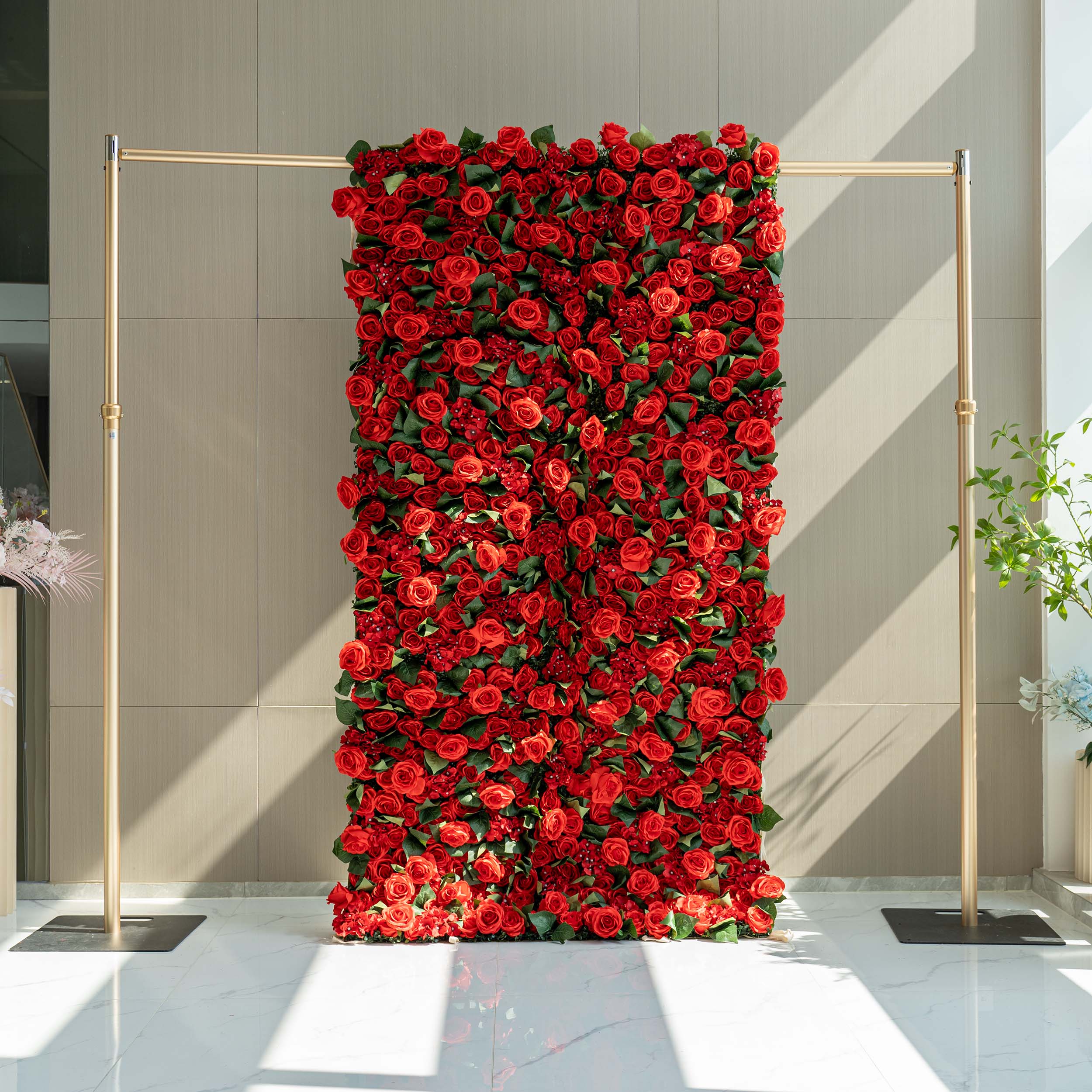 バラールフラワーズ ロールアップファブリック 人工花 壁 結婚式 バックドロップ、フローラルパーティーデコレーション、イベントフォトグラフィー - VF-105