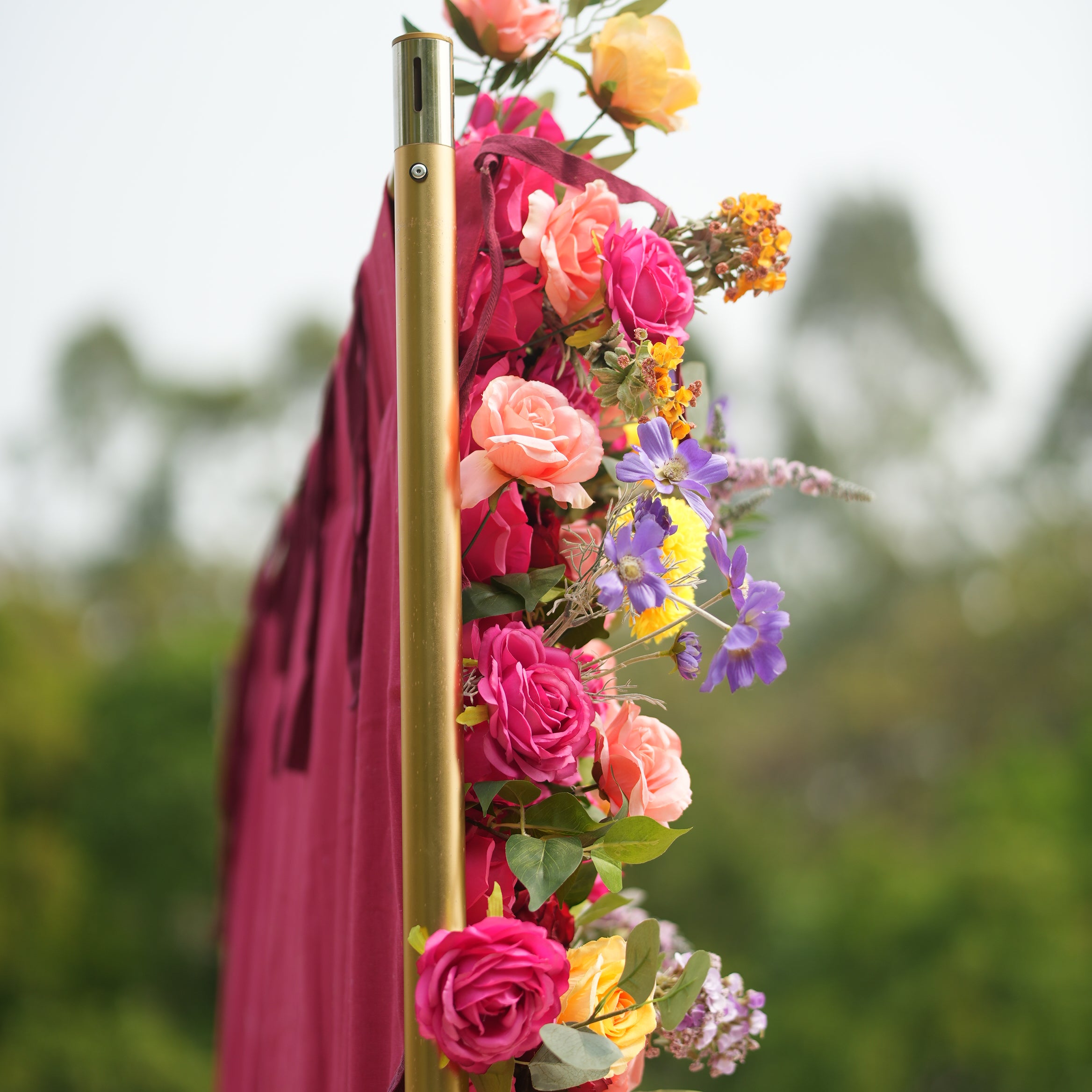 خلفية حائط من الزهور الصناعية الفاخرة – لوحة ورود حرير يدوية الصنع وزهور للزفاف والفعاليات وحفلات الزينة - VF-806