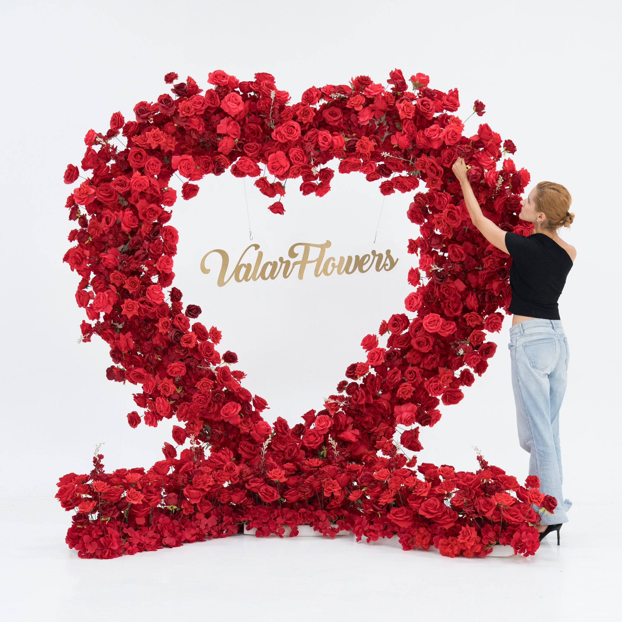 Valar Flower Red Rose Heart - Shaped Floral Backdrop: A Romantic Proposal & Event Centerpiece HA-405