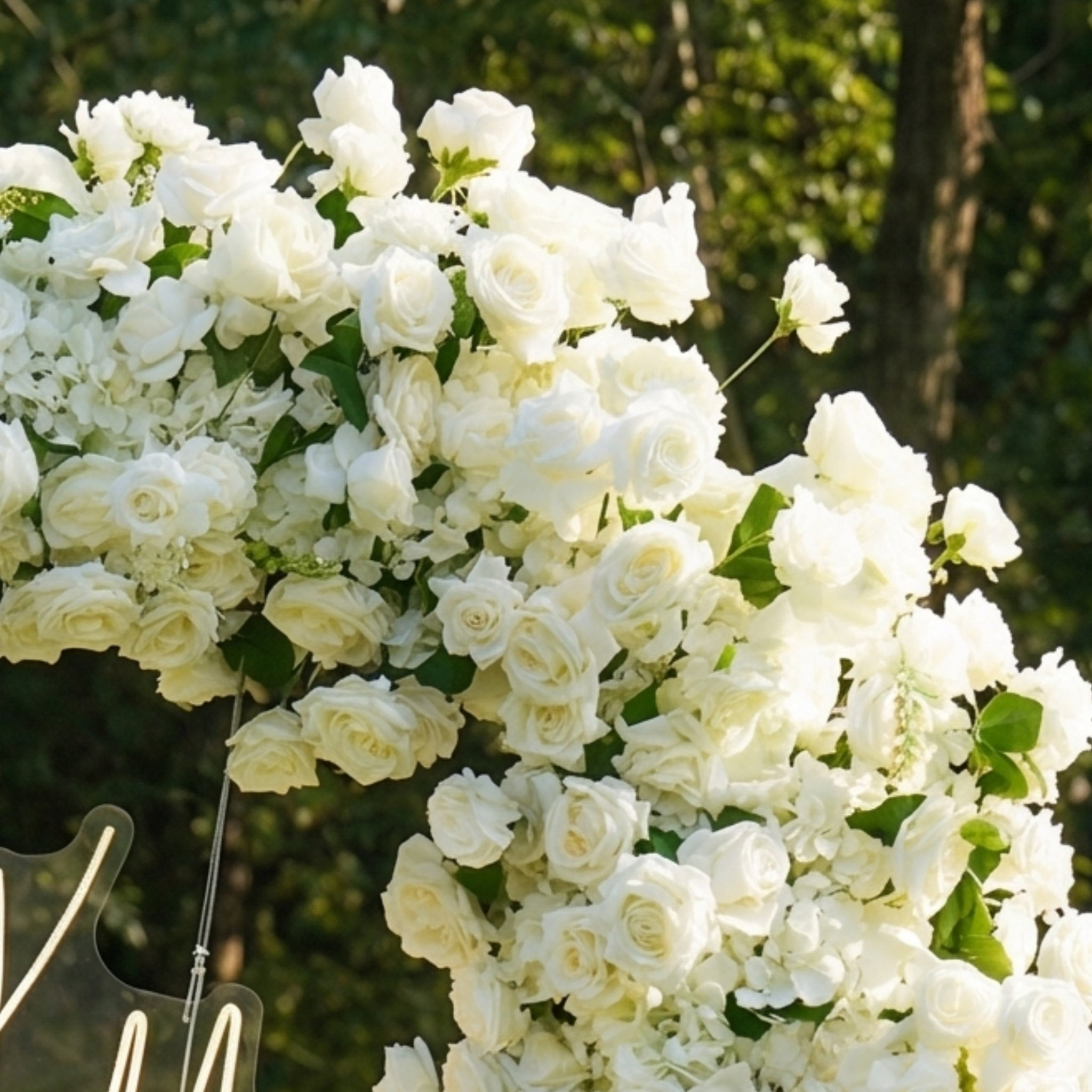 Arco de Rosas Artificiales en Forma de Corazón – Telón de Fondo Romántico para Ceremonias de Boda, Decoración de Eventos y Exhibición Floral HA-403