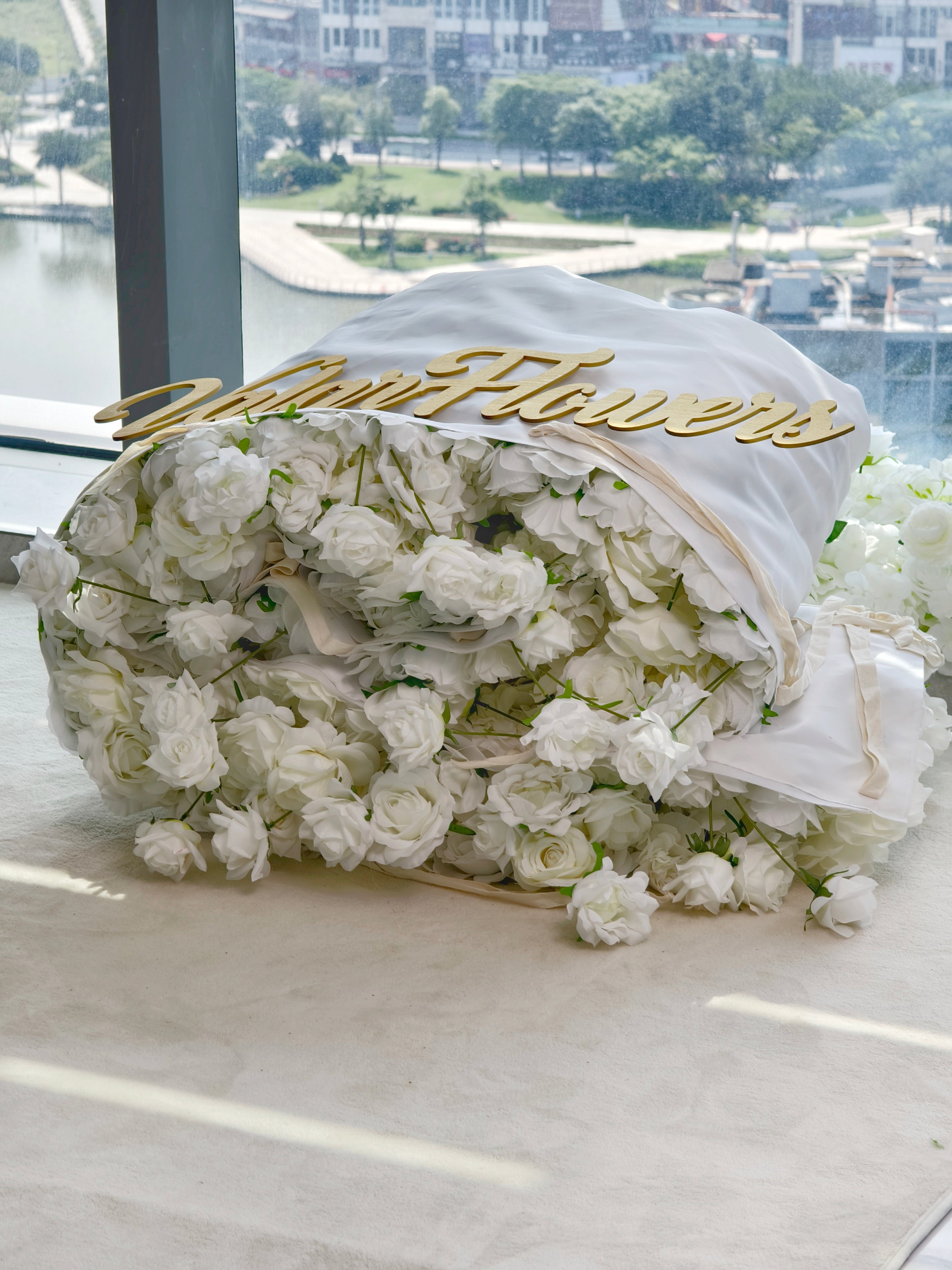 5D White Rose Roll-Up Flower Wall Backdrop for Wedding & Party Celebration Decor