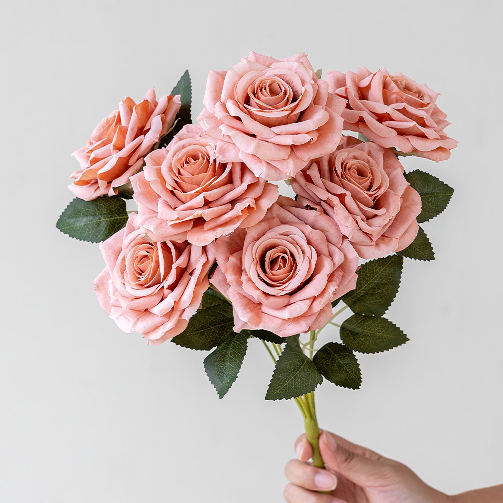 Elegant Silk Rose Bouquet - Lifelike Artificial Flowers