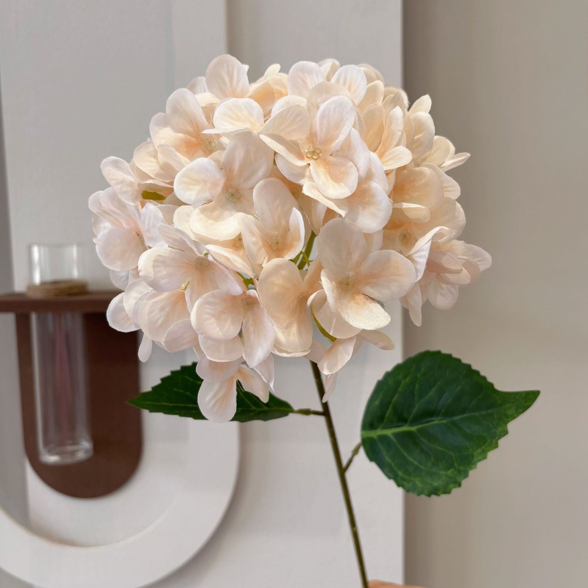 Single Stem Bella Hydrangea – Realistic Faux Bloom for Vases, Bouquets & DIY Styling FS-1031