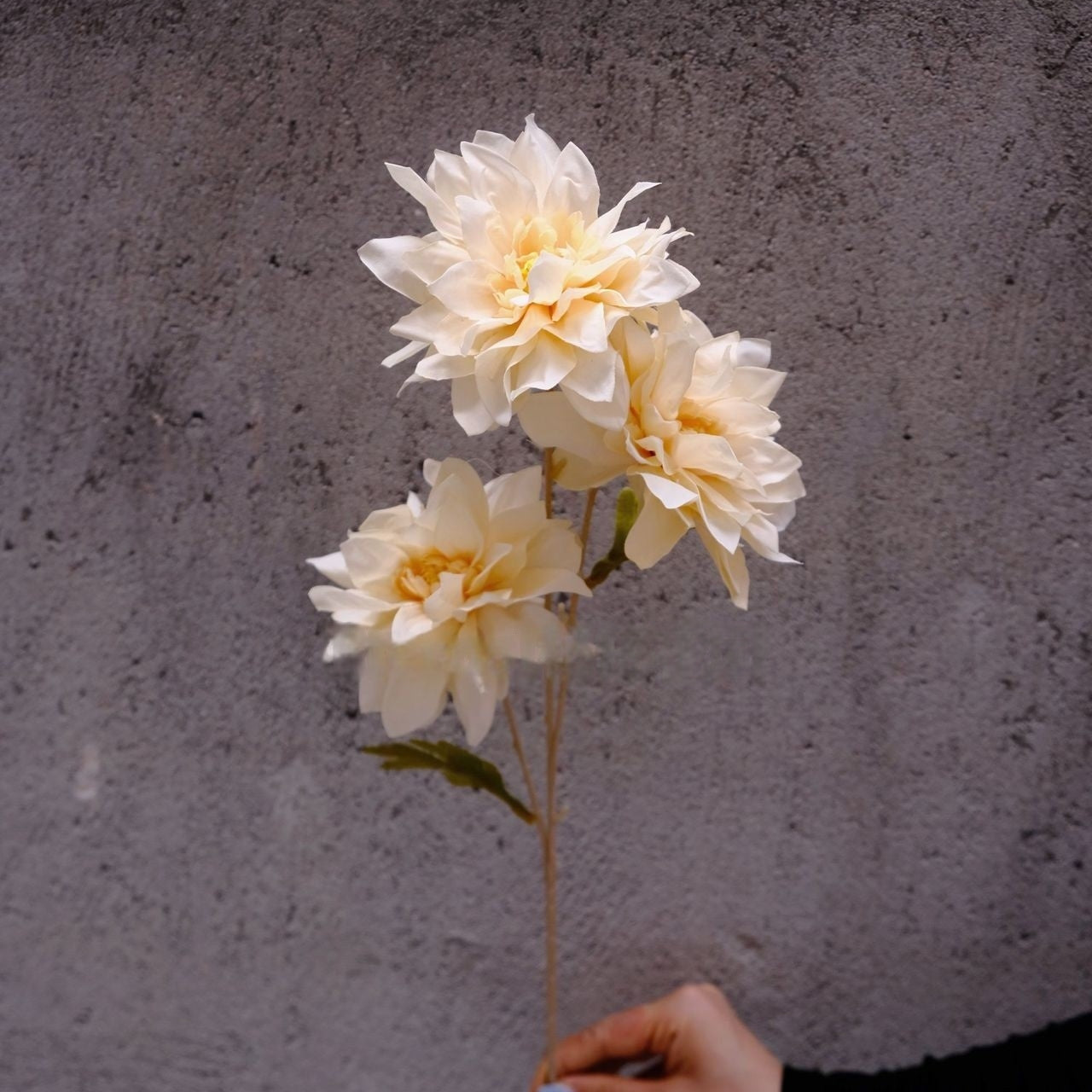 Valar Flower Oil Painting Dahlia – Realistic Artificial Bloom for Artistic Home Decor & Event Styling FS-1059