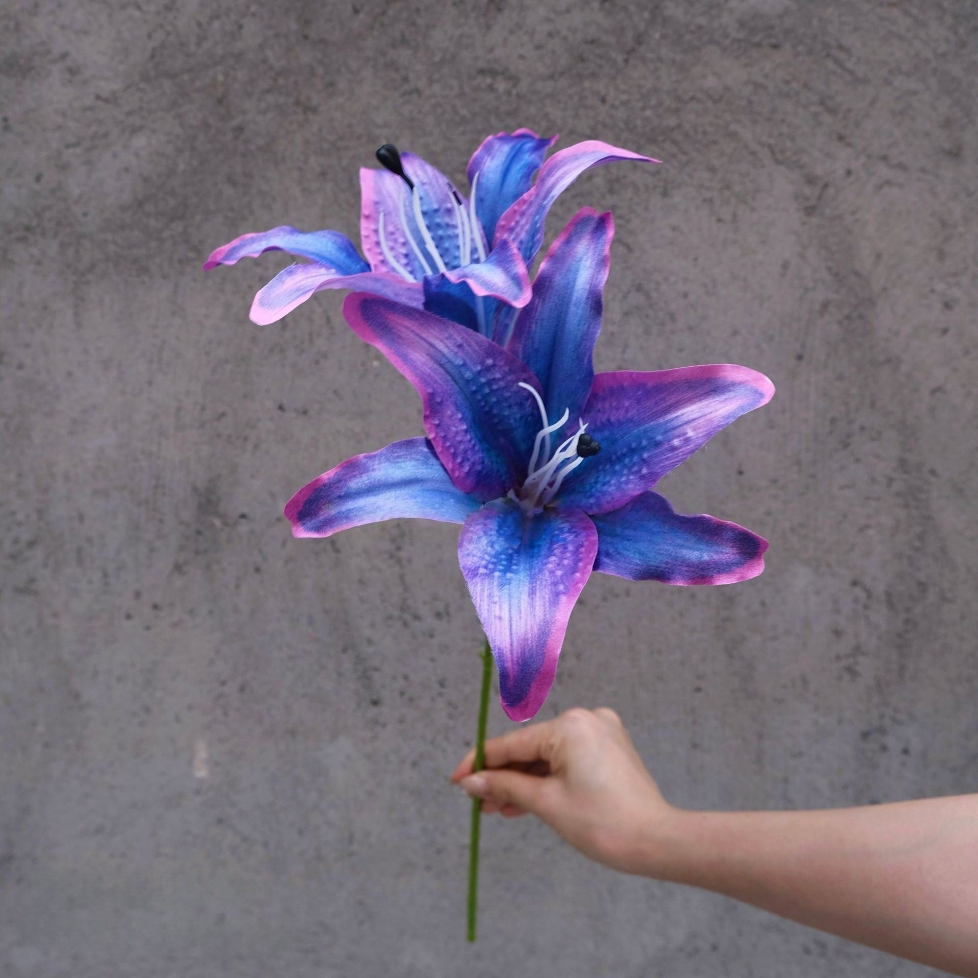 Valar Flower Faux Double Lily Stems – Real Touch Perfume Lilies for Elegant Home Decor FS-1065