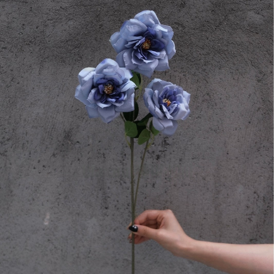 Conjunto de Flores Artificiales Negras y Rosas – Decoración Moderna para Fondo de Fiesta de Cumpleaños con Arreglo Floral Falso FA-255