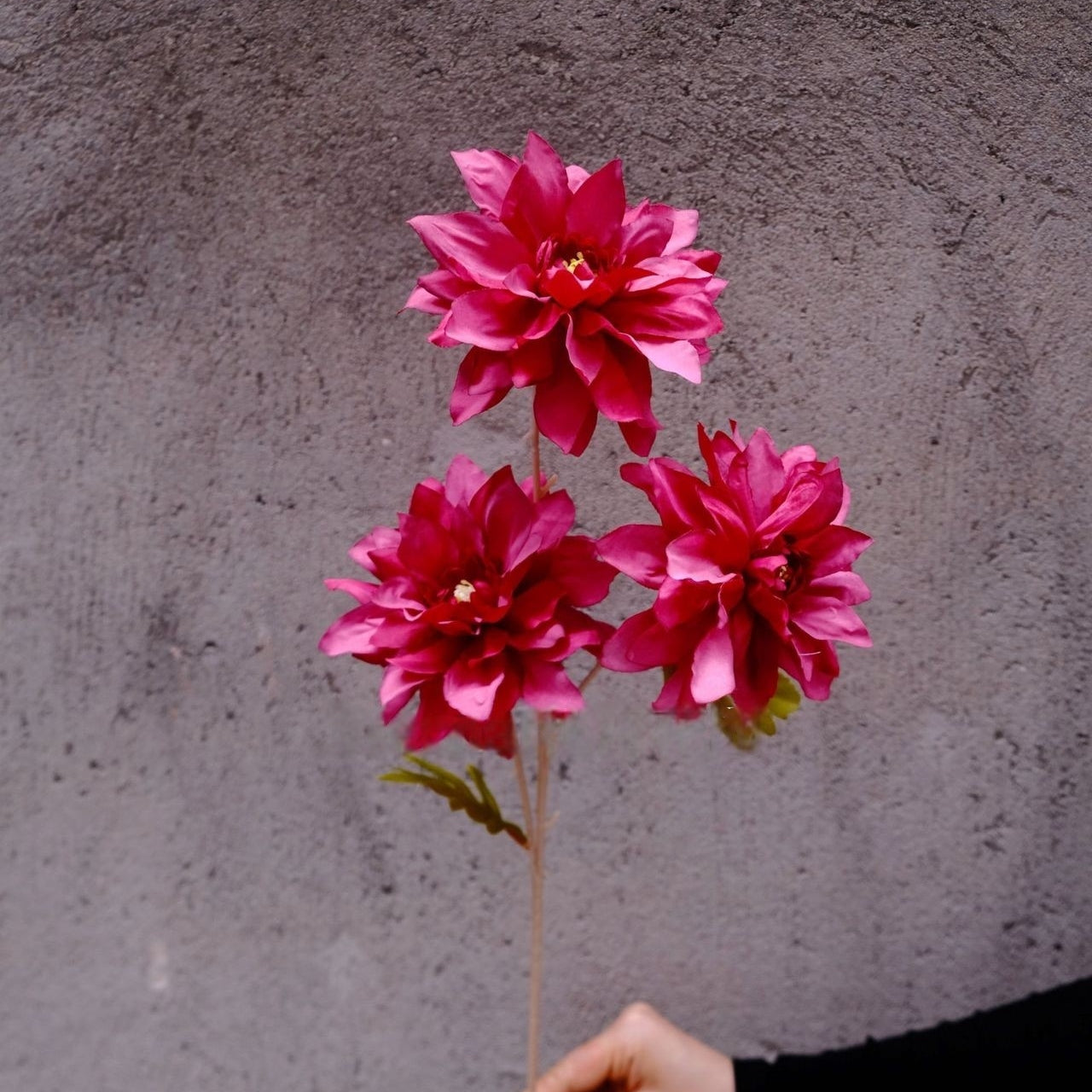 Valar Flower Oil Painting Dahlia – Realistic Artificial Bloom for Artistic Home Decor & Event Styling FS-1059