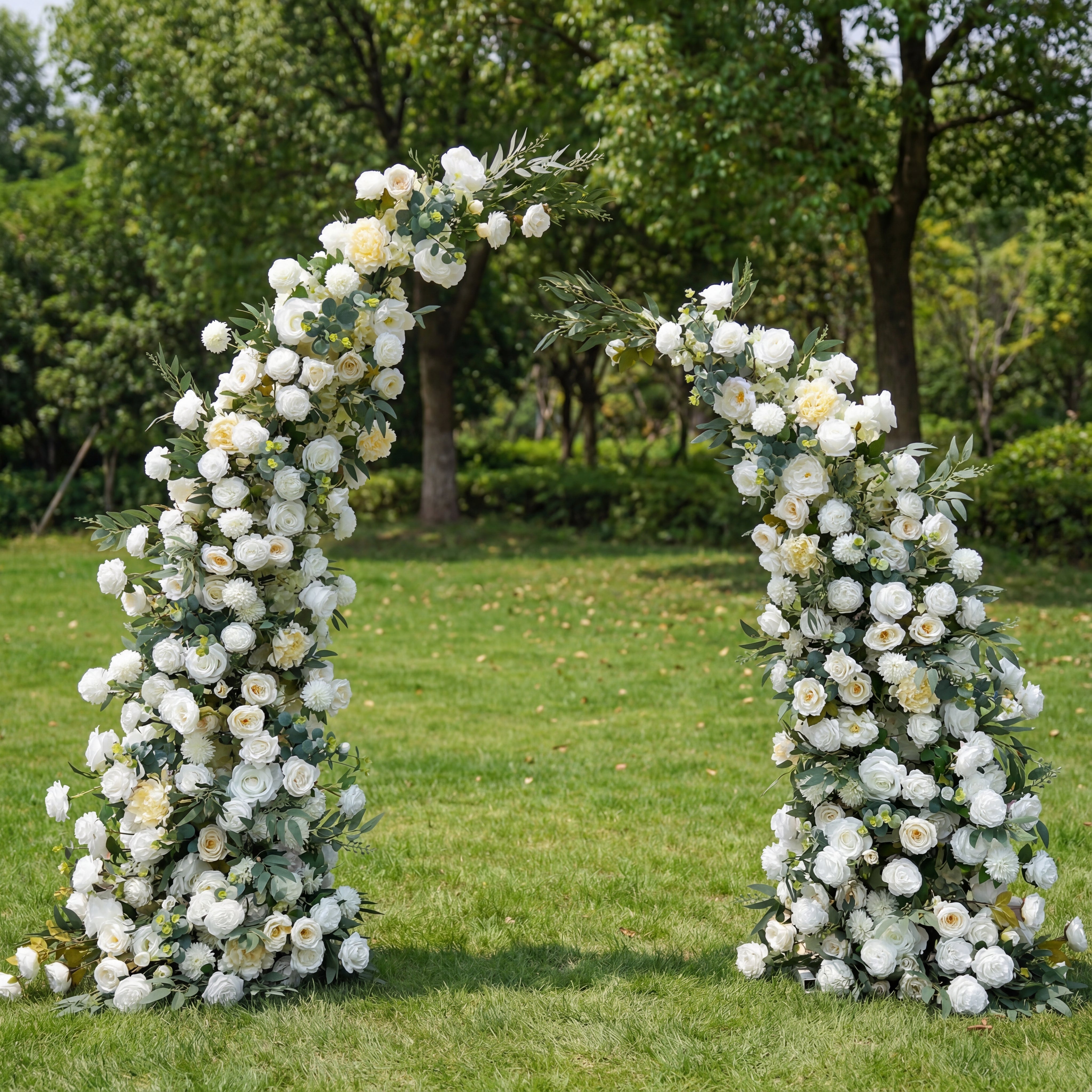 エレガントな月形ウェディングセレモニーフローラルアーチ - 結婚式、イベント、特別な occasion のための人工花アーチ VA-325