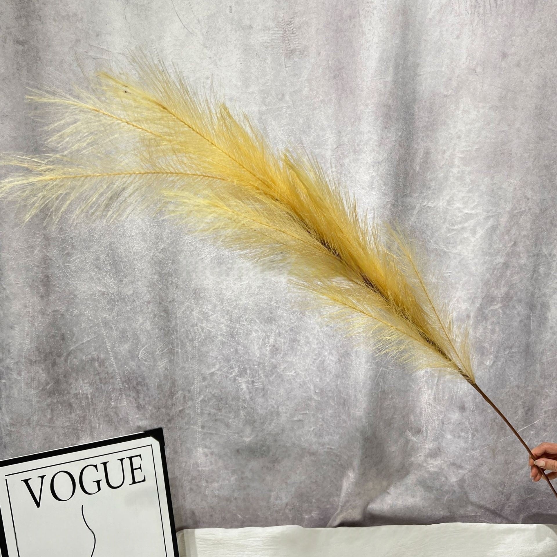 Single Artificial Pampas Bloom – Showstopper Piece for Ceremony or Aisle Decor FS-1039