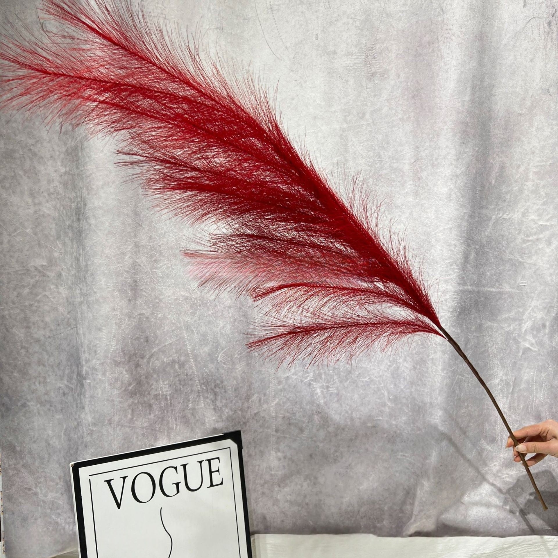 Single Artificial Pampas Bloom – Showstopper Piece for Ceremony or Aisle Decor FS-1039