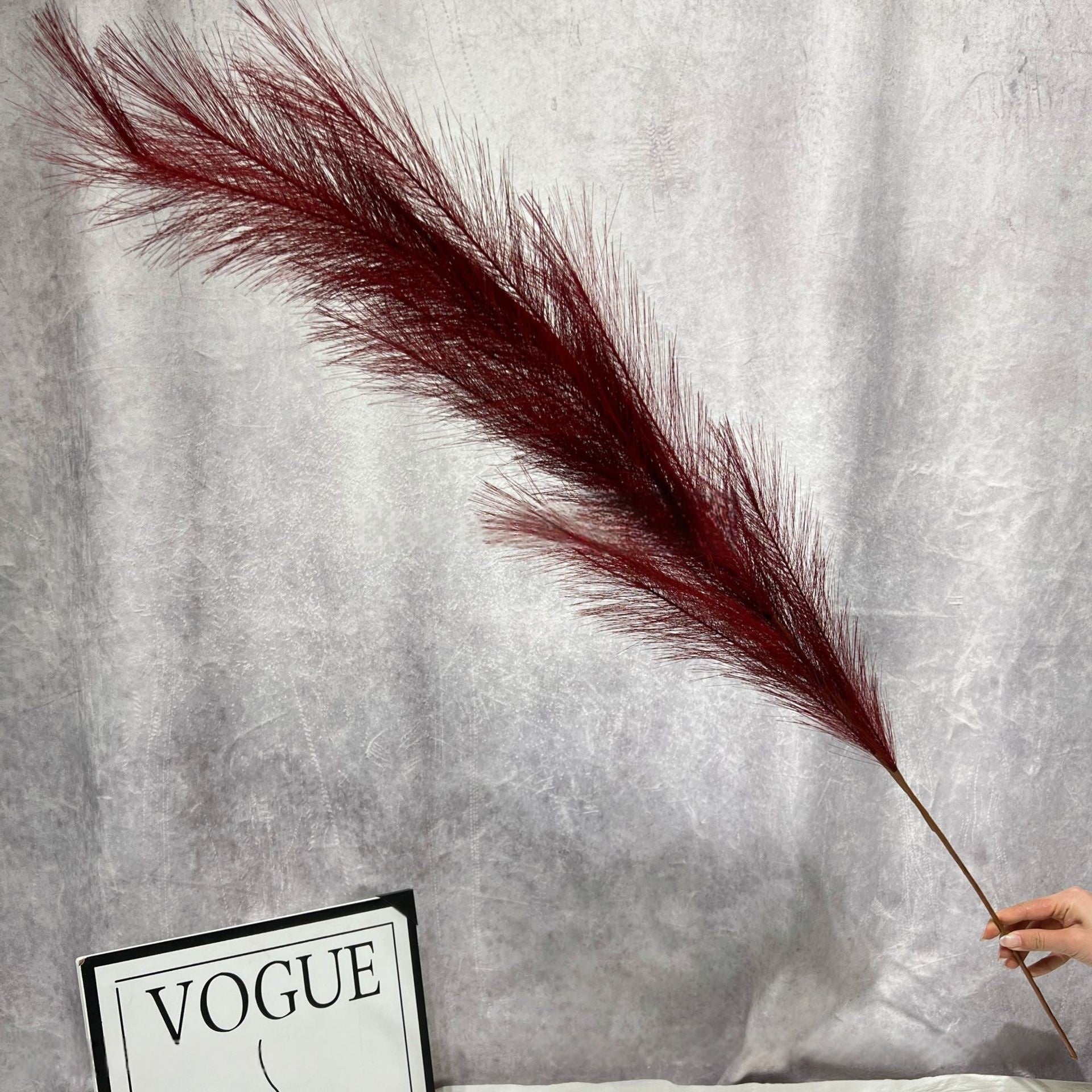 Single Artificial Pampas Bloom – Showstopper Piece for Ceremony or Aisle Decor FS-1039