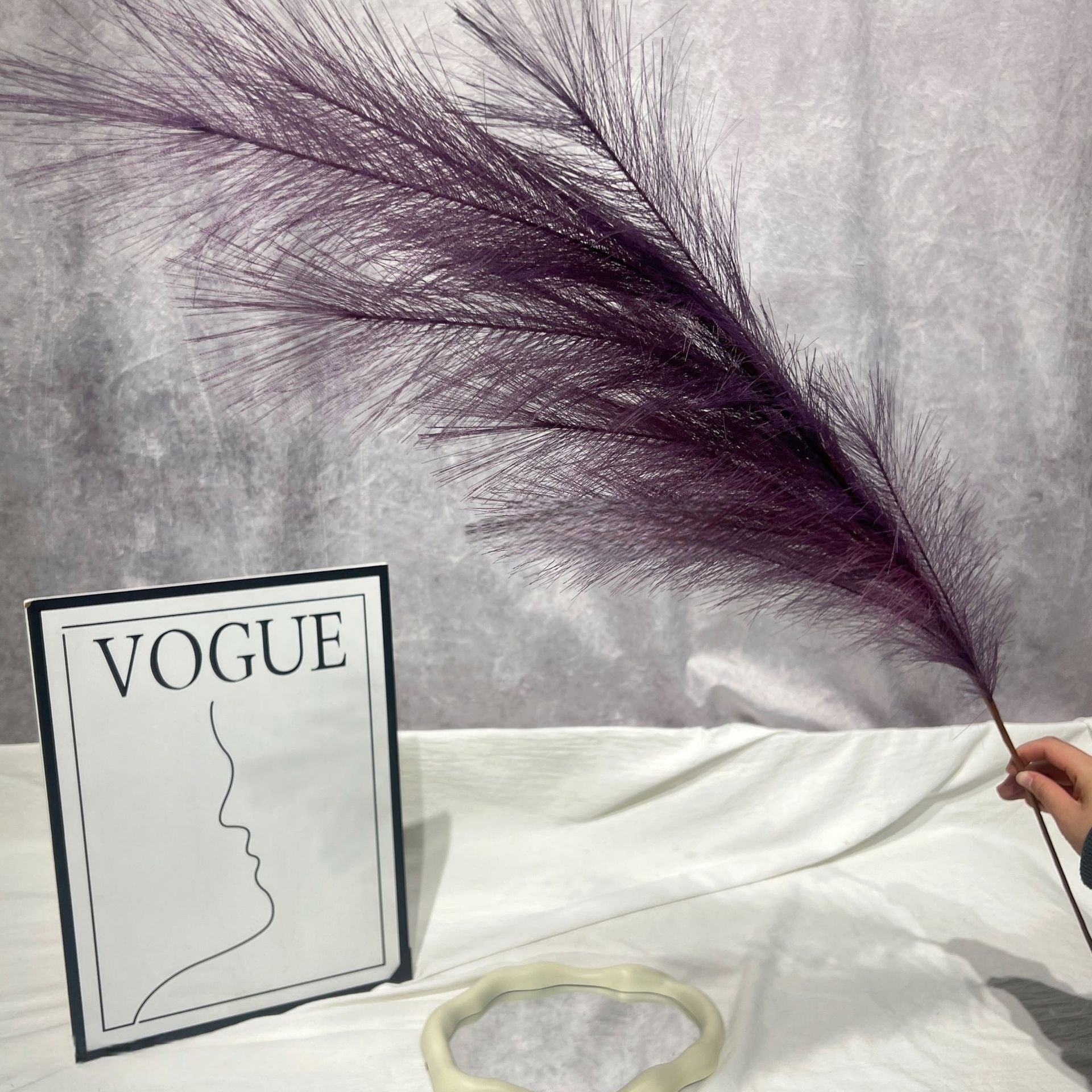 Single Artificial Pampas Bloom – Showstopper Piece for Ceremony or Aisle Decor FS-1039