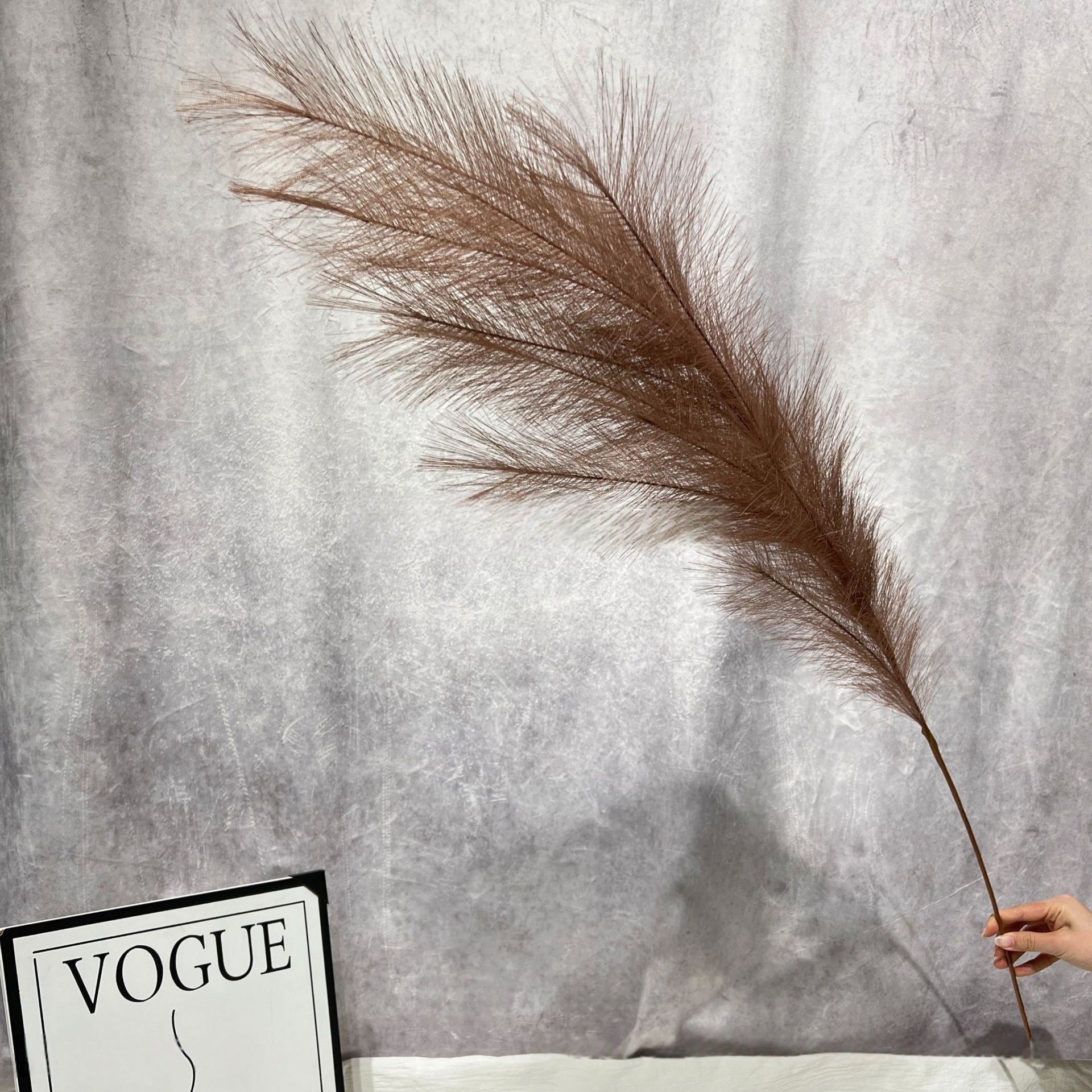 Single Artificial Pampas Bloom – Showstopper Piece for Ceremony or Aisle Decor FS-1039