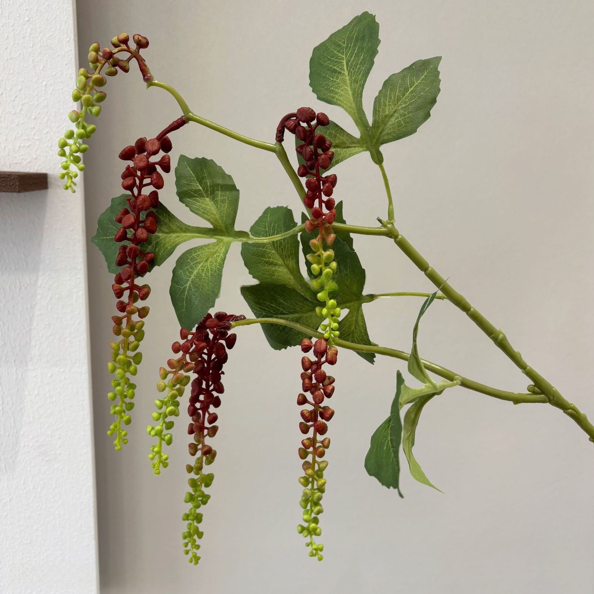 Greenery Stem | Faux Fern Leaf for Wedding Backdrops & Home Styling FS-1001G